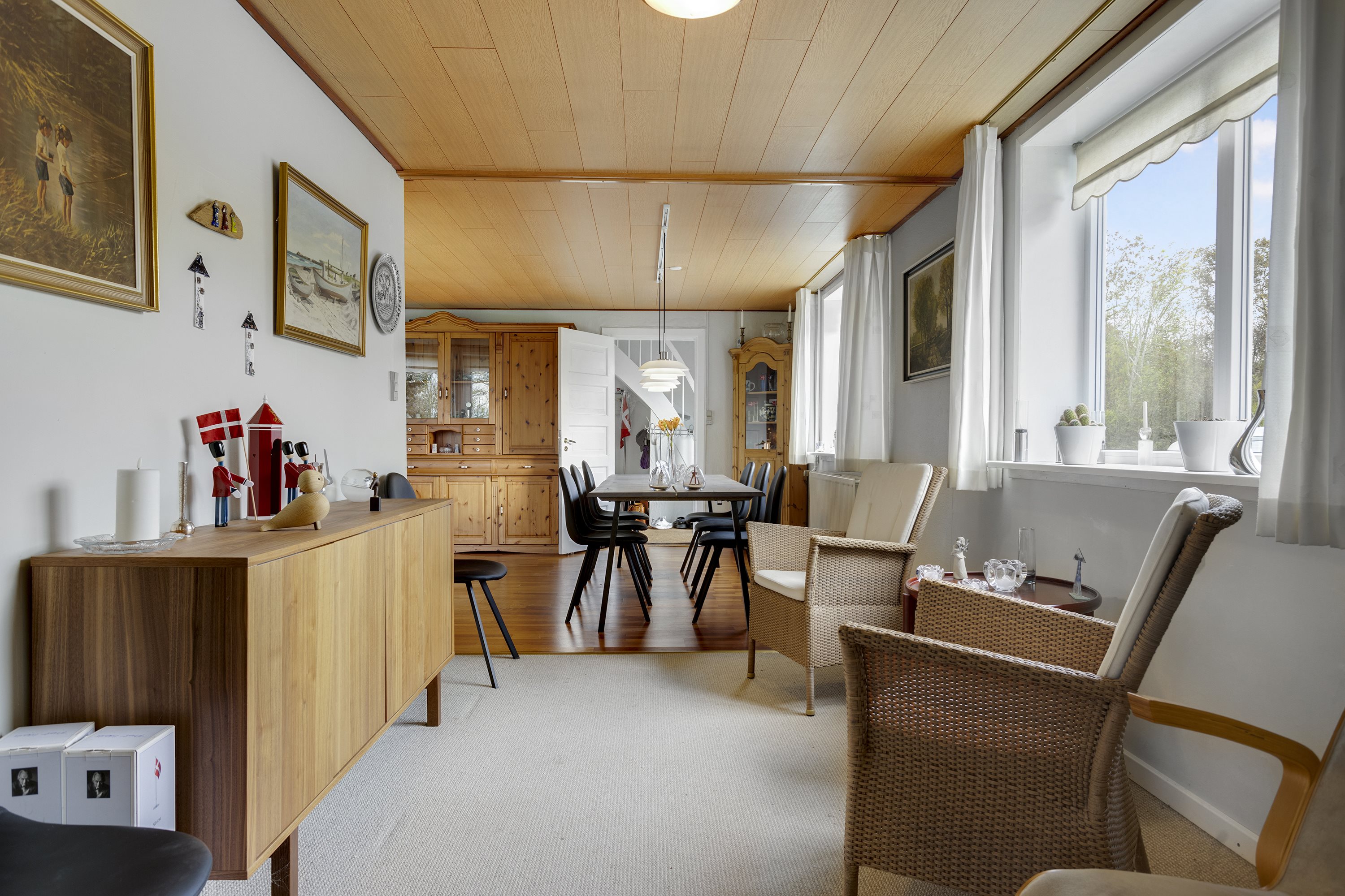 Fremhævet stue billede i fuldskærmstilstand. Billede af Holtevej 263, Em, 9760 Vrå