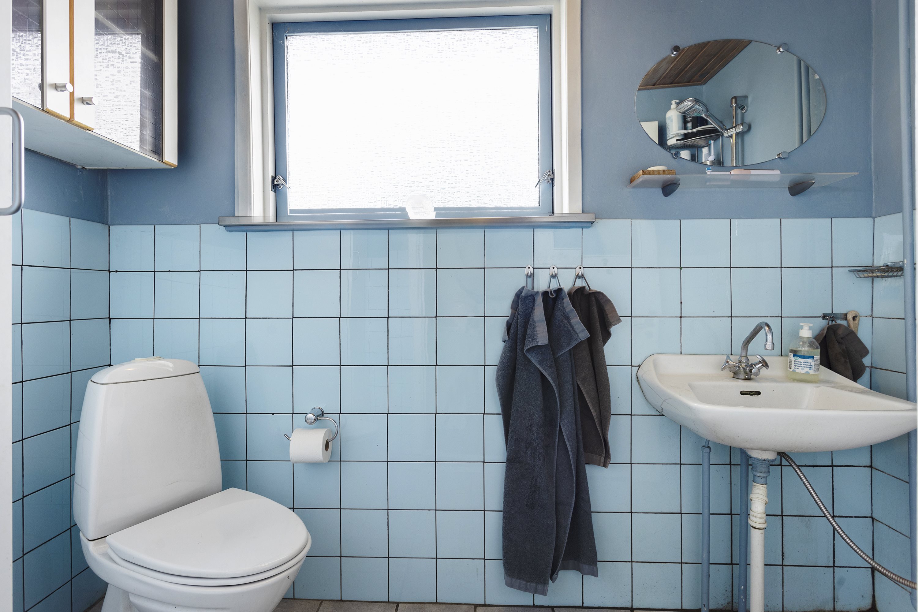 Fremhævet badeværelse billede i fuldskærmstilstand. Billede af Holtevej 263, Em, 9760 Vrå