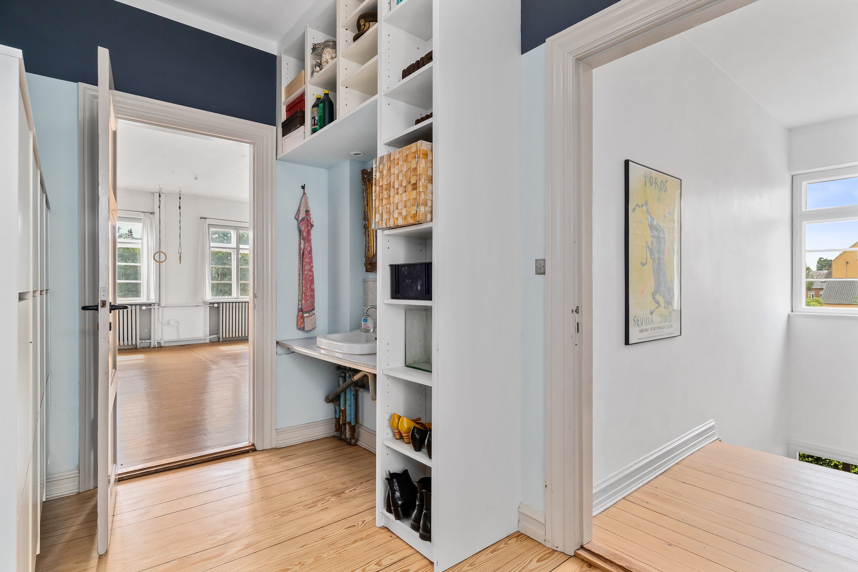 Fremhævet gang billede i fuldskærmstilstand. Billede af Skolevej 7, Glamsbjerg by, 5620 Glamsbjerg