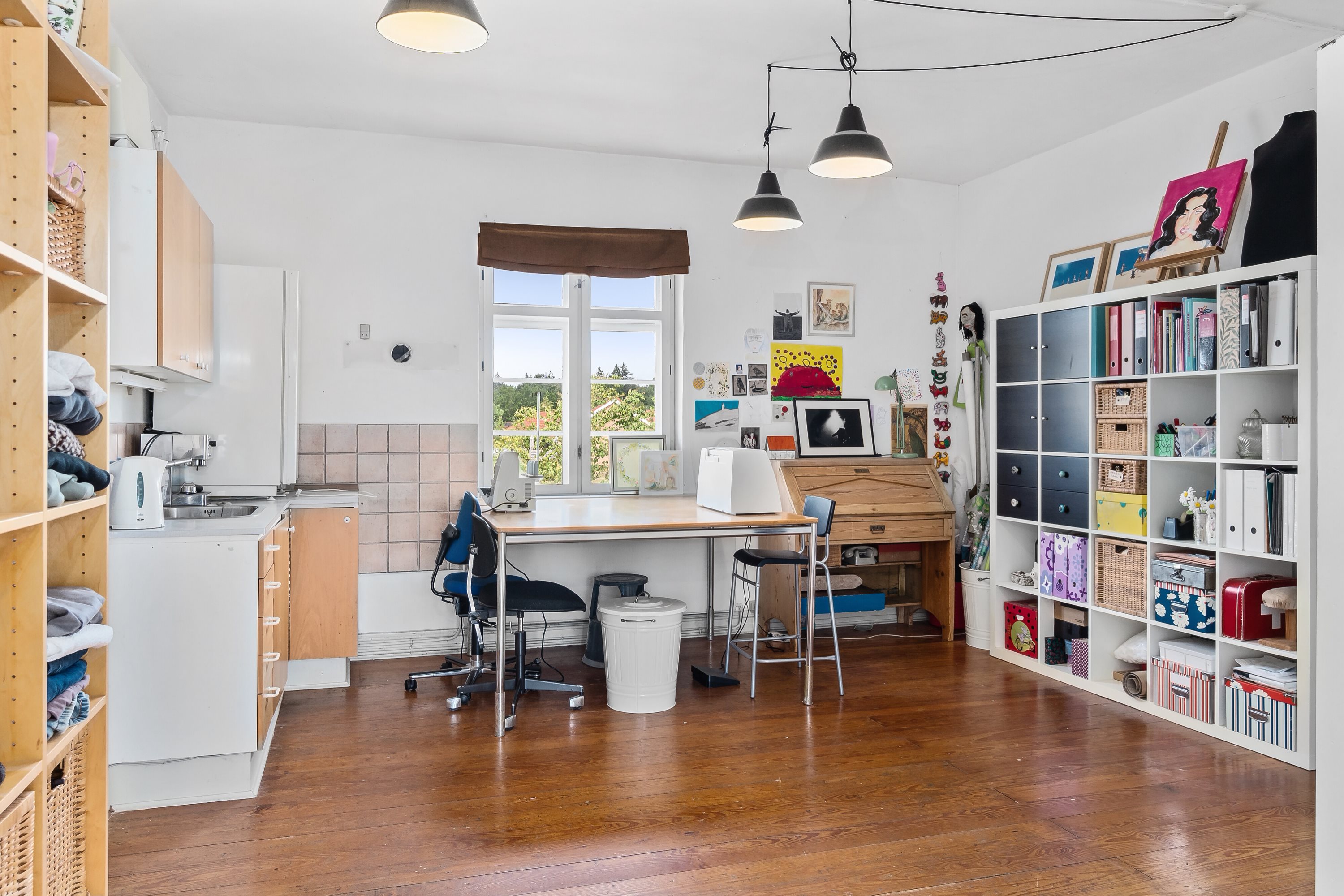 Fremhævet arbejdsværelse billede i fuldskærmstilstand. Billede af Skolevej 7, Glamsbjerg by, 5620 Glamsbjerg