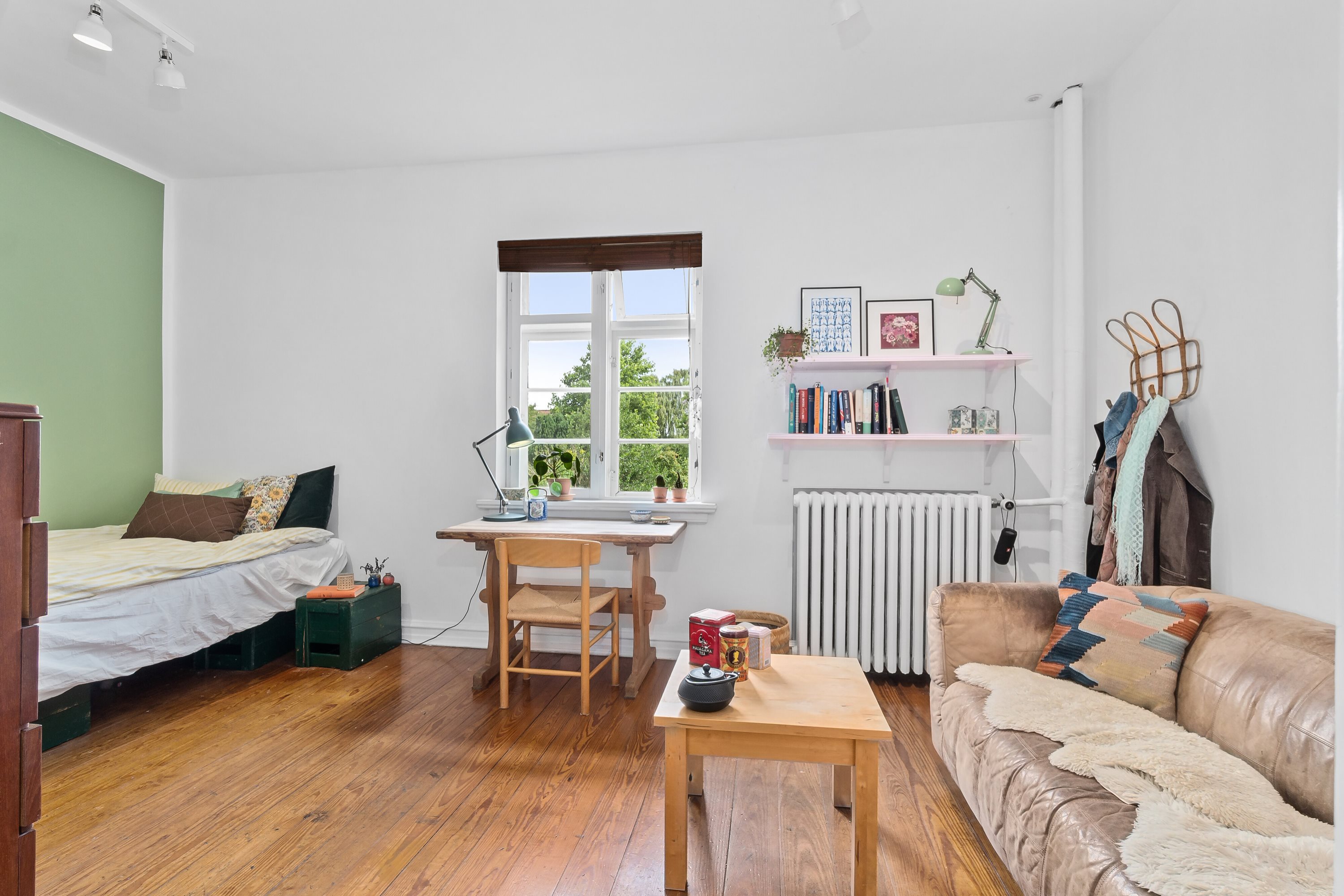 Fremhævet stue billede i fuldskærmstilstand. Billede af Skolevej 7, Glamsbjerg by, 5620 Glamsbjerg