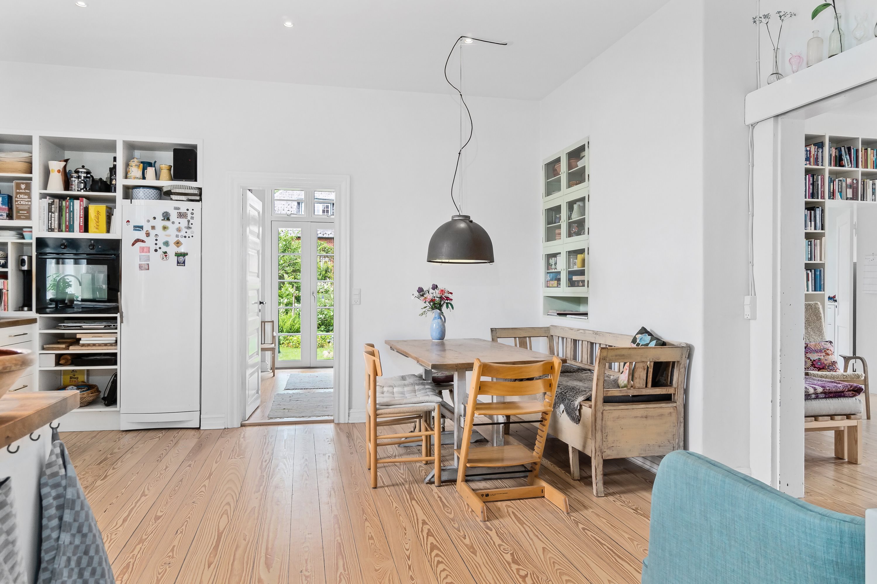 Fremhævet spisestue billede i fuldskærmstilstand. Billede af Skolevej 7, Glamsbjerg by, 5620 Glamsbjerg