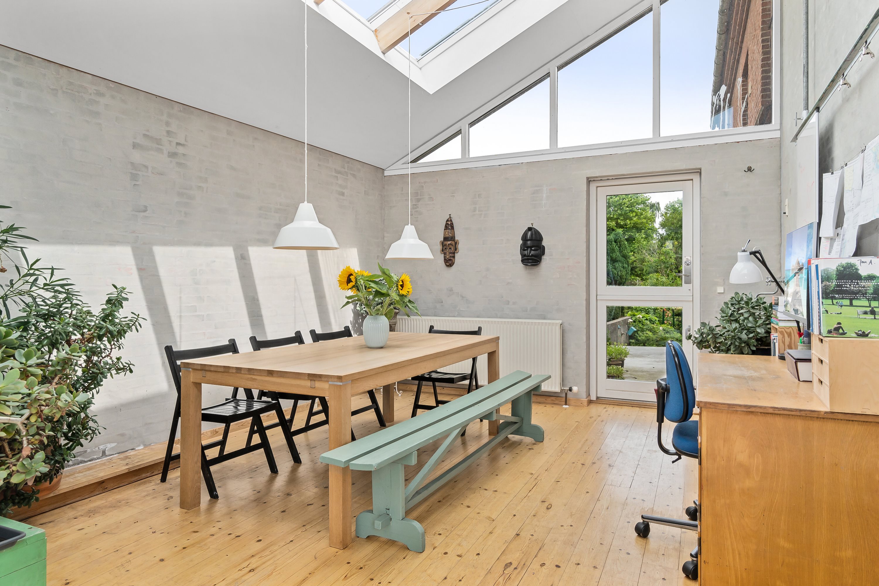 Fremhævet spisestue billede i fuldskærmstilstand. Billede af Skolevej 7, Glamsbjerg by, 5620 Glamsbjerg