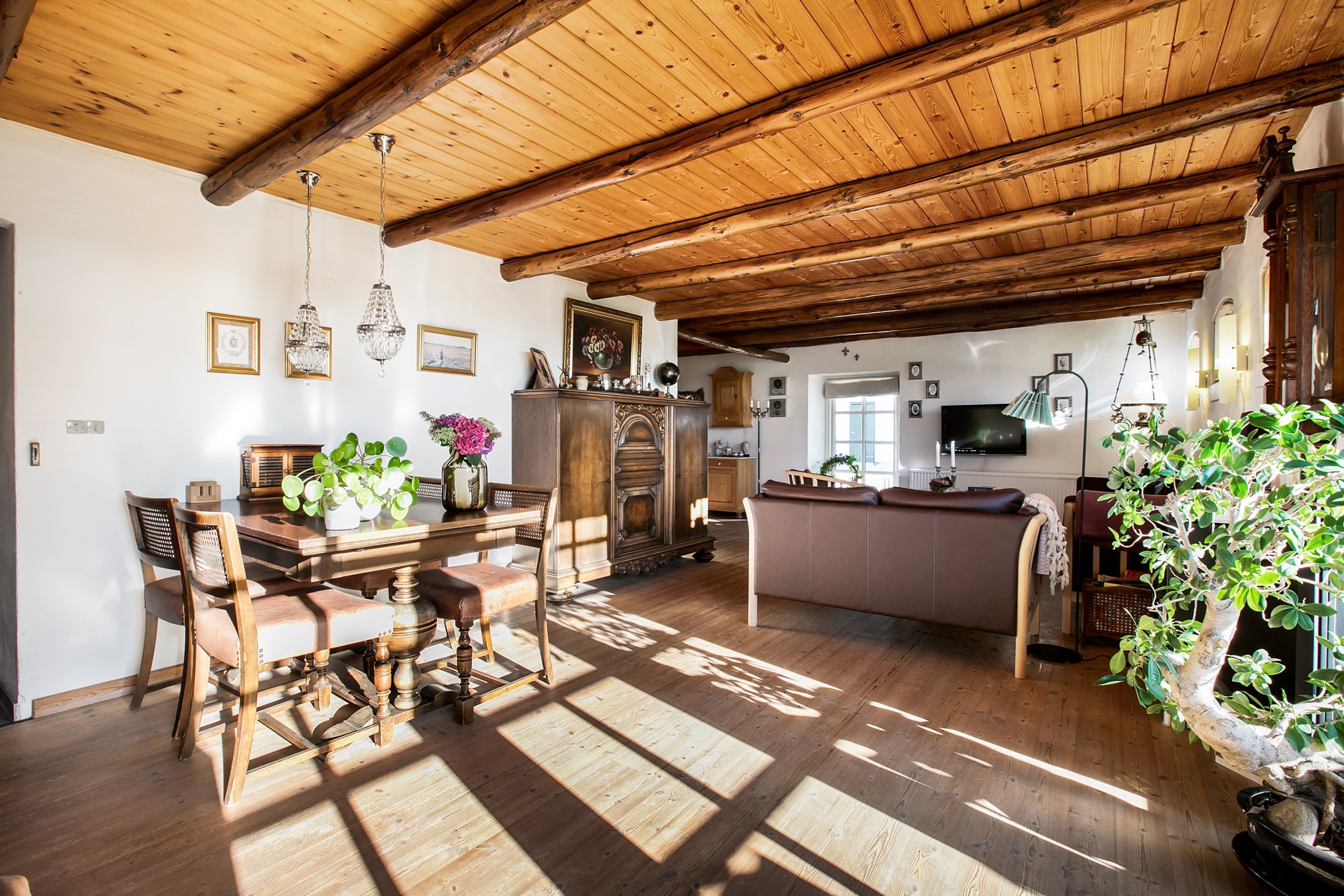 Fremhævet andet billede i fuldskærmstilstand. Billede af Risrækken 1, Skårup, 9610 Nørager