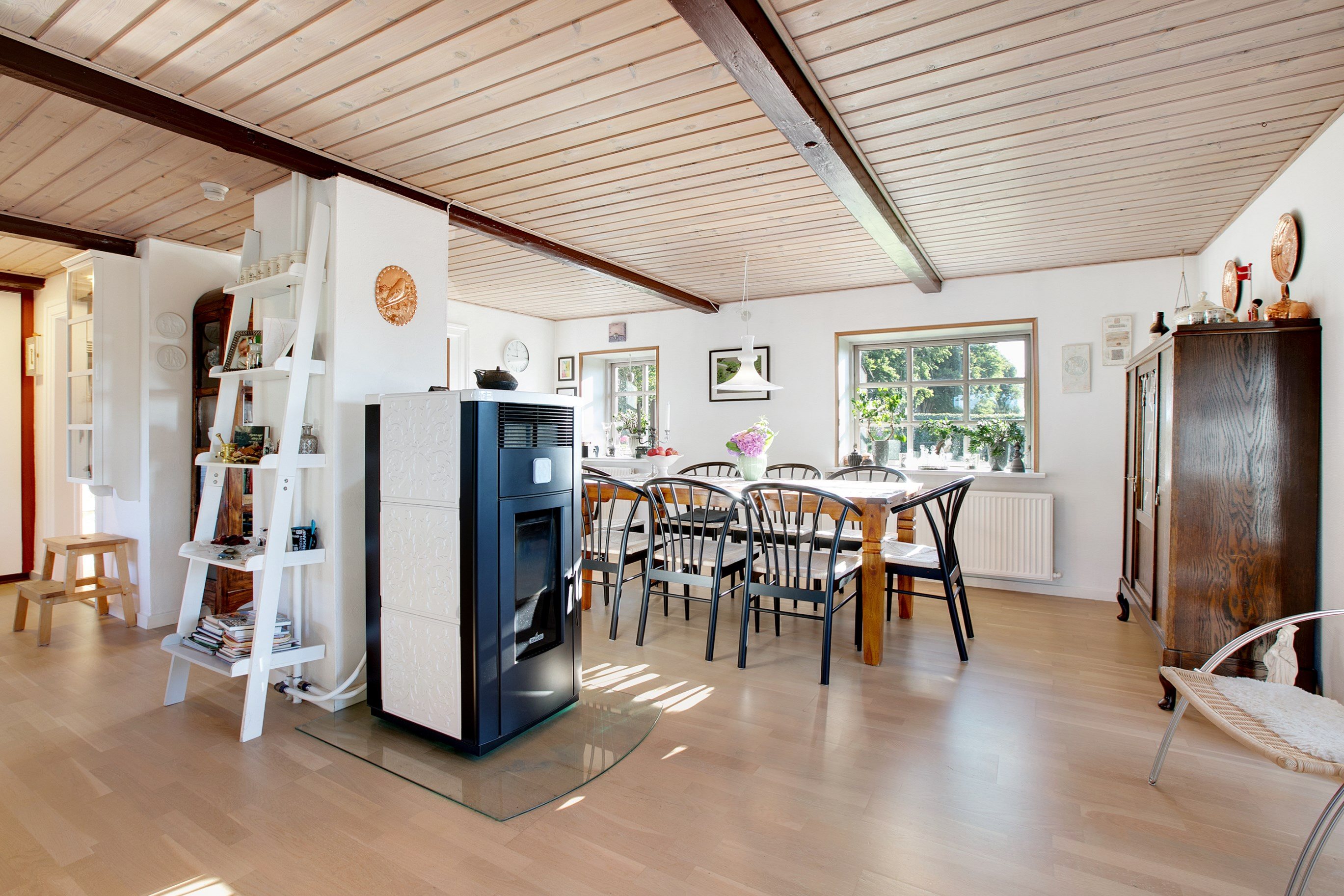 Fremhævet andet billede i fuldskærmstilstand. Billede af Risrækken 1, Skårup, 9610 Nørager