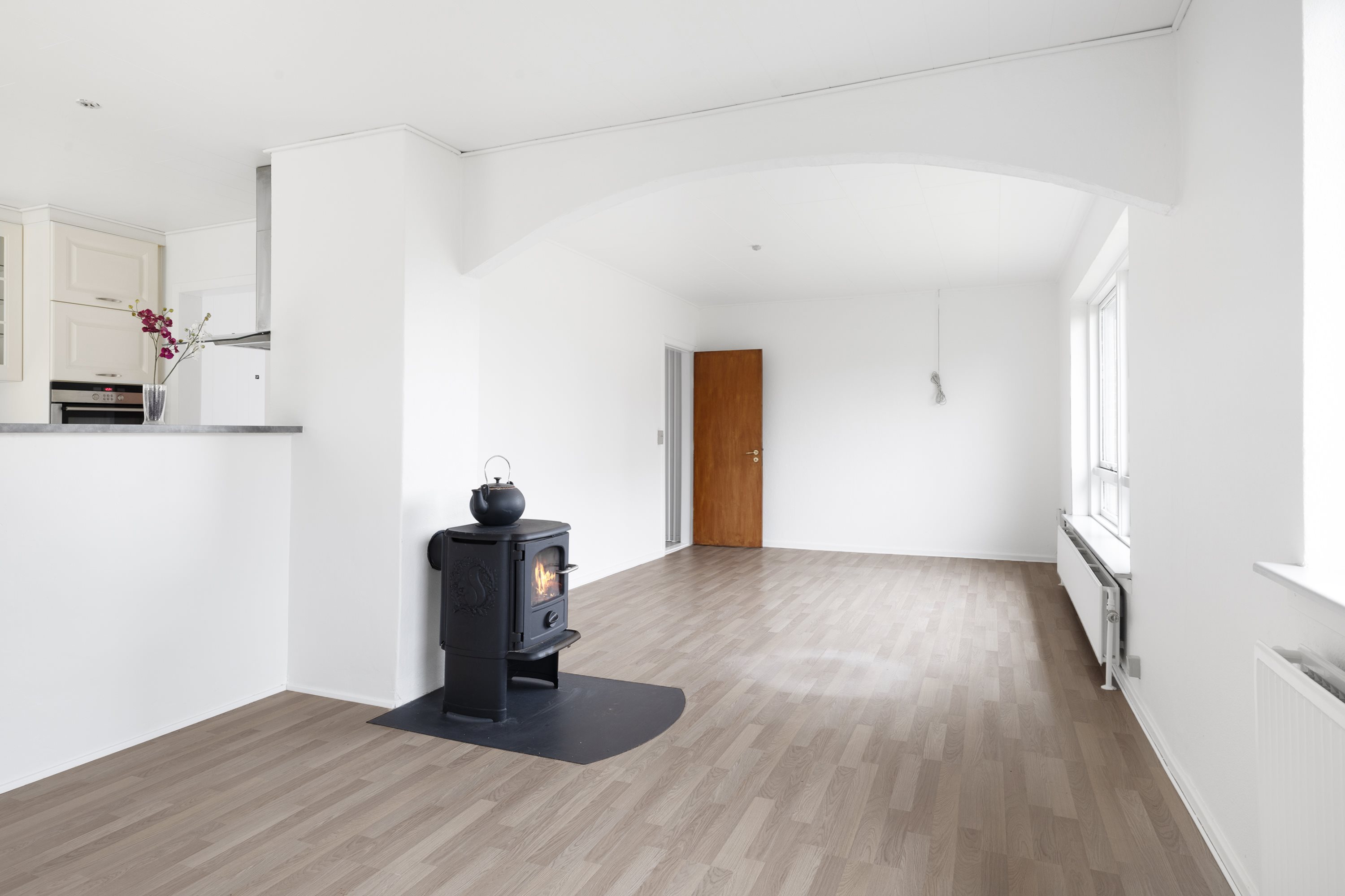 Fremhævet stue billede i fuldskærmstilstand. Billede af Kløvervænget 5, 5620 Glamsbjerg