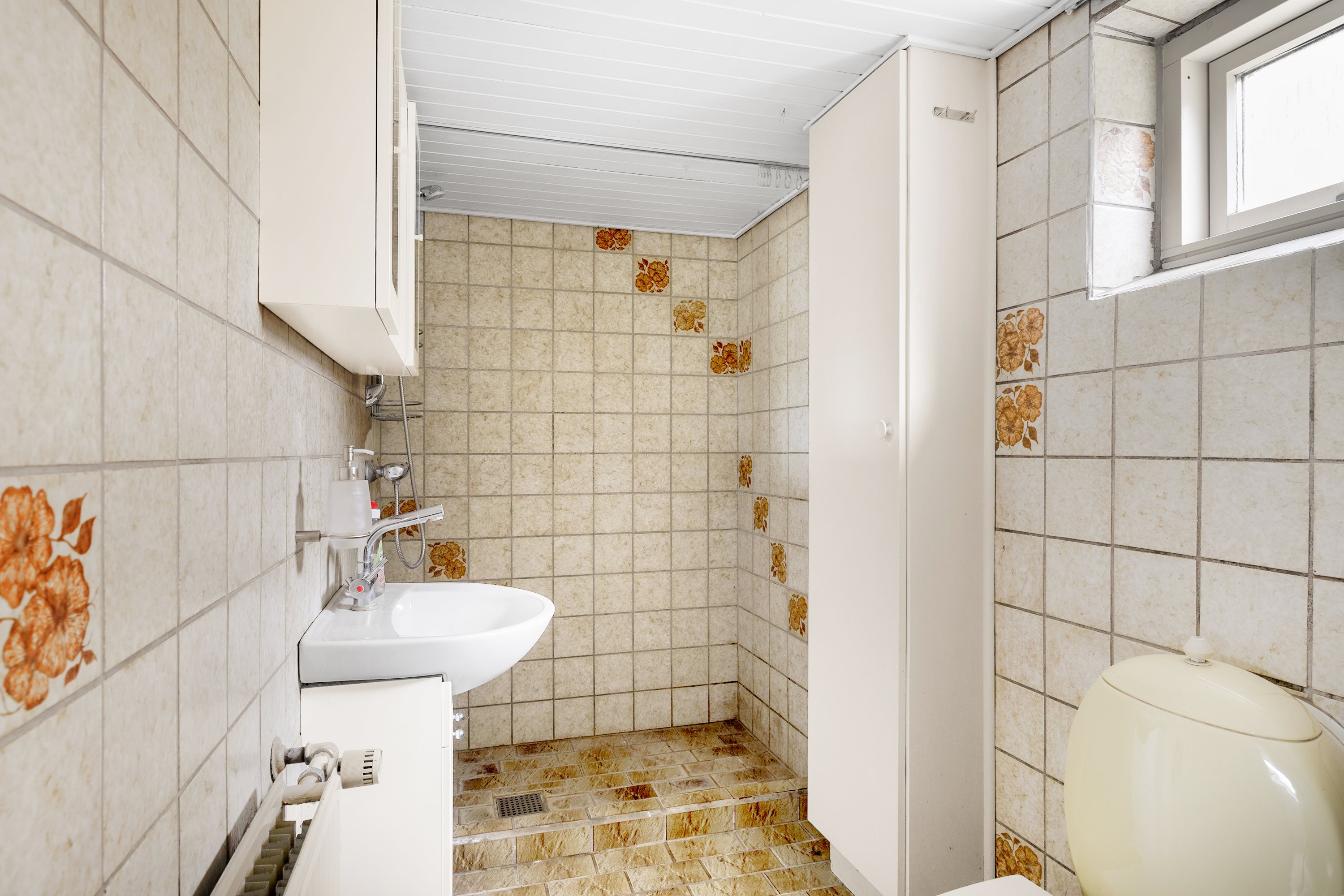 Fremhævet badeværelse billede i fuldskærmstilstand. Billede af Kløvervænget 5, 5620 Glamsbjerg