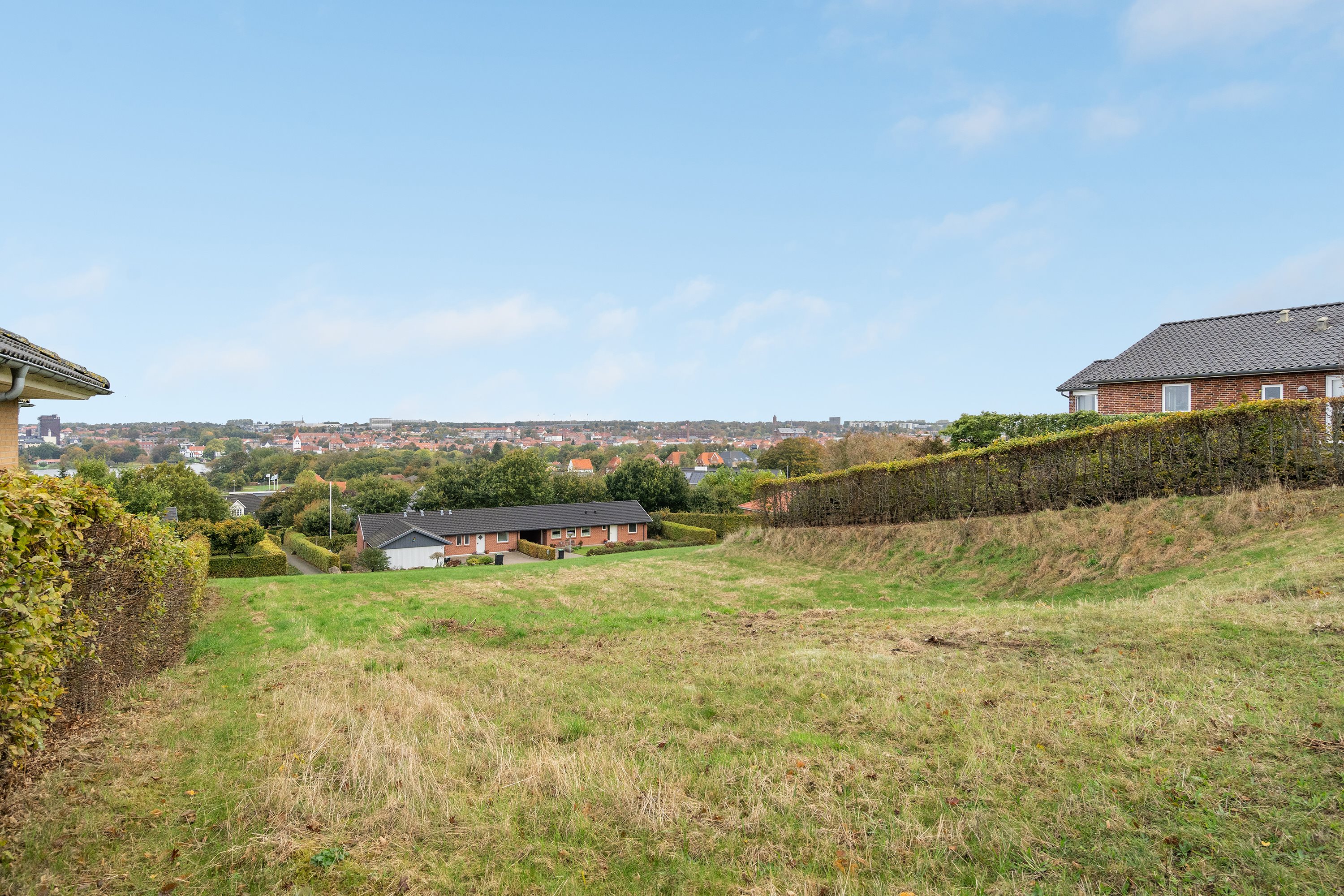 Fremhævet grund billede i fuldskærmstilstand. Billede af Bragesvej 11, 6100 Haderslev