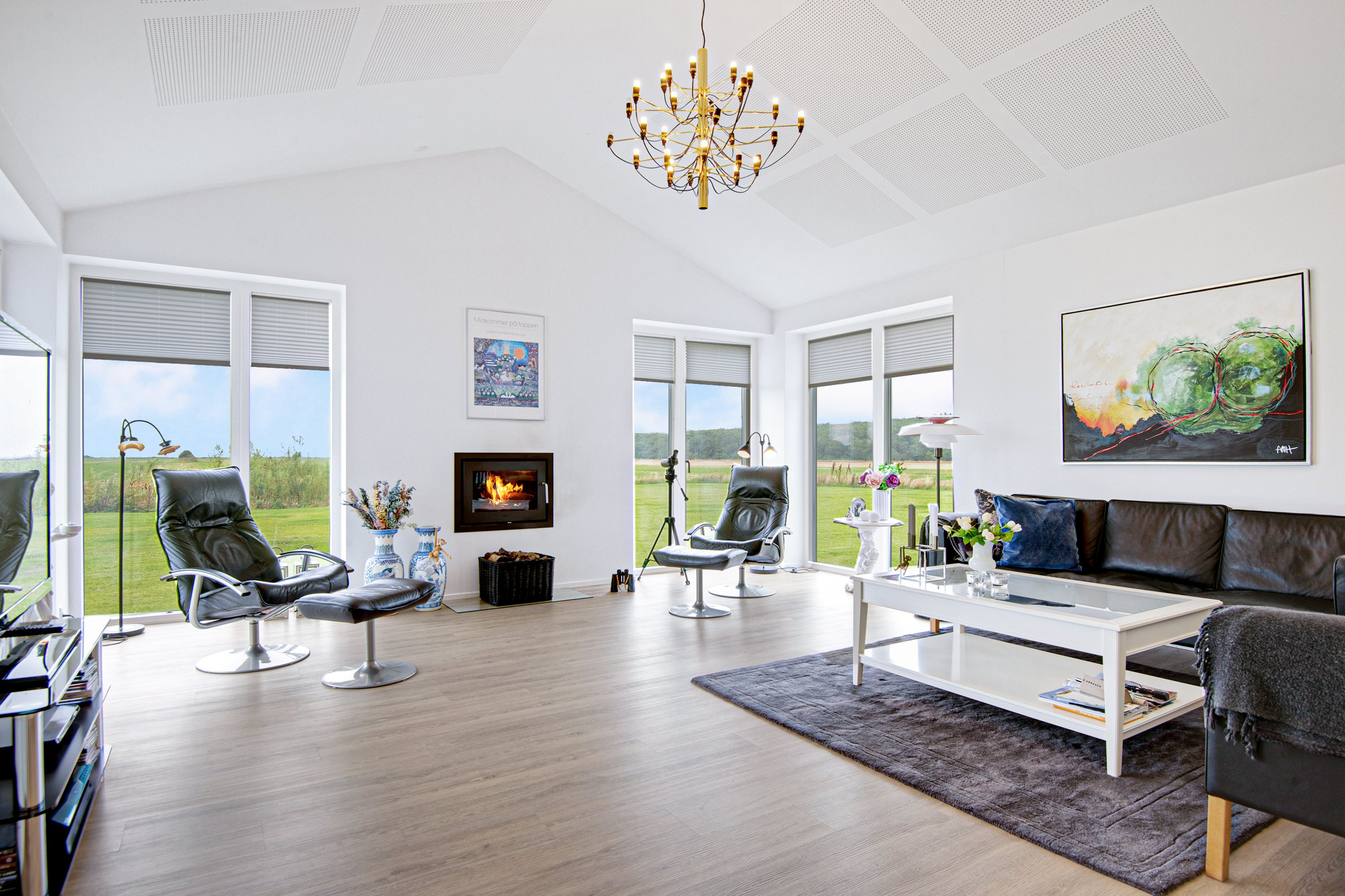 Fremhævet stue billede i fuldskærmstilstand. Billede af Nørholmsvej 136, 9000 Aalborg