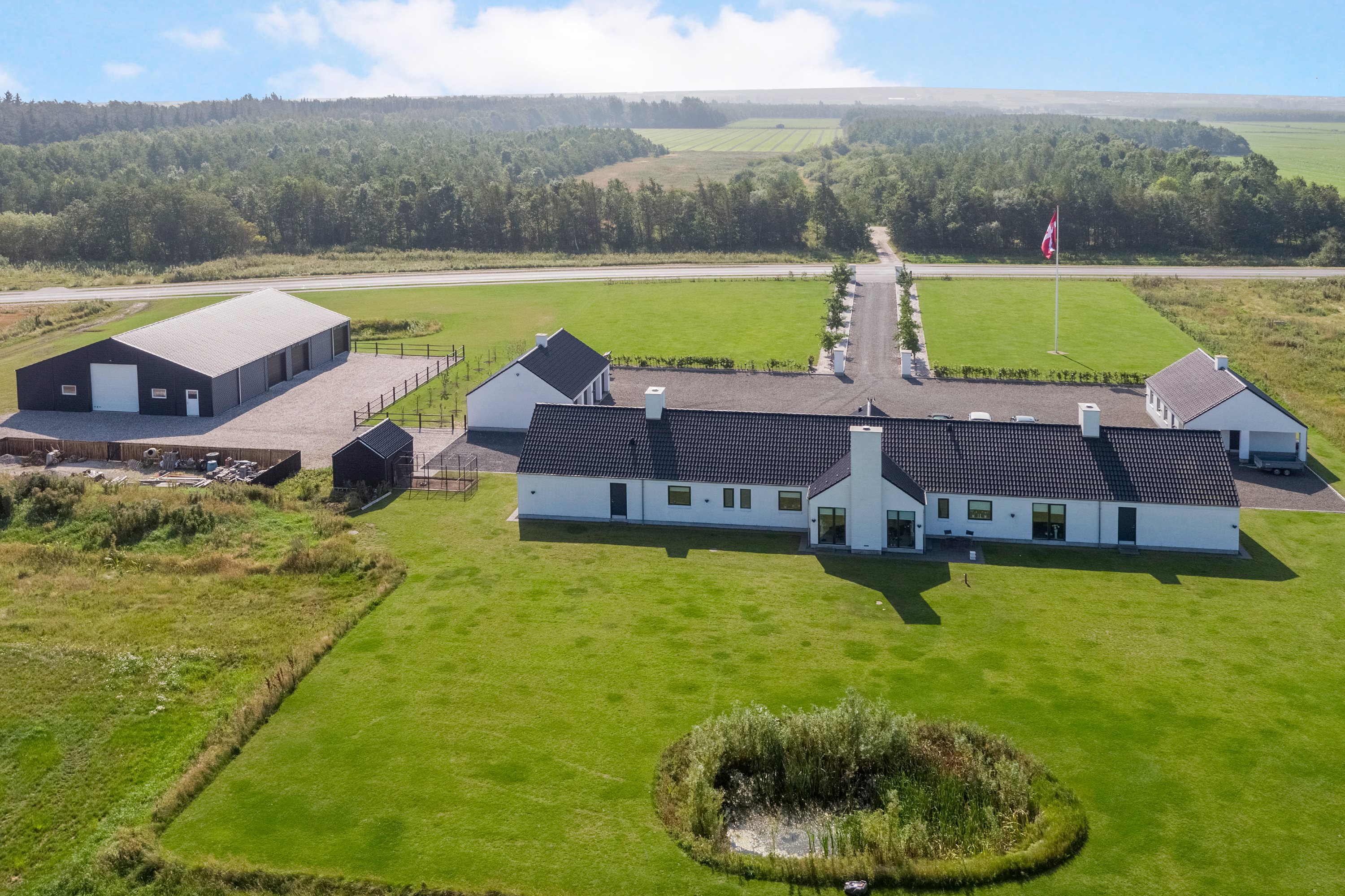 Miniaturebillede 2: ejendommen. Billede af Nørholmsvej 136, 9000 Aalborg