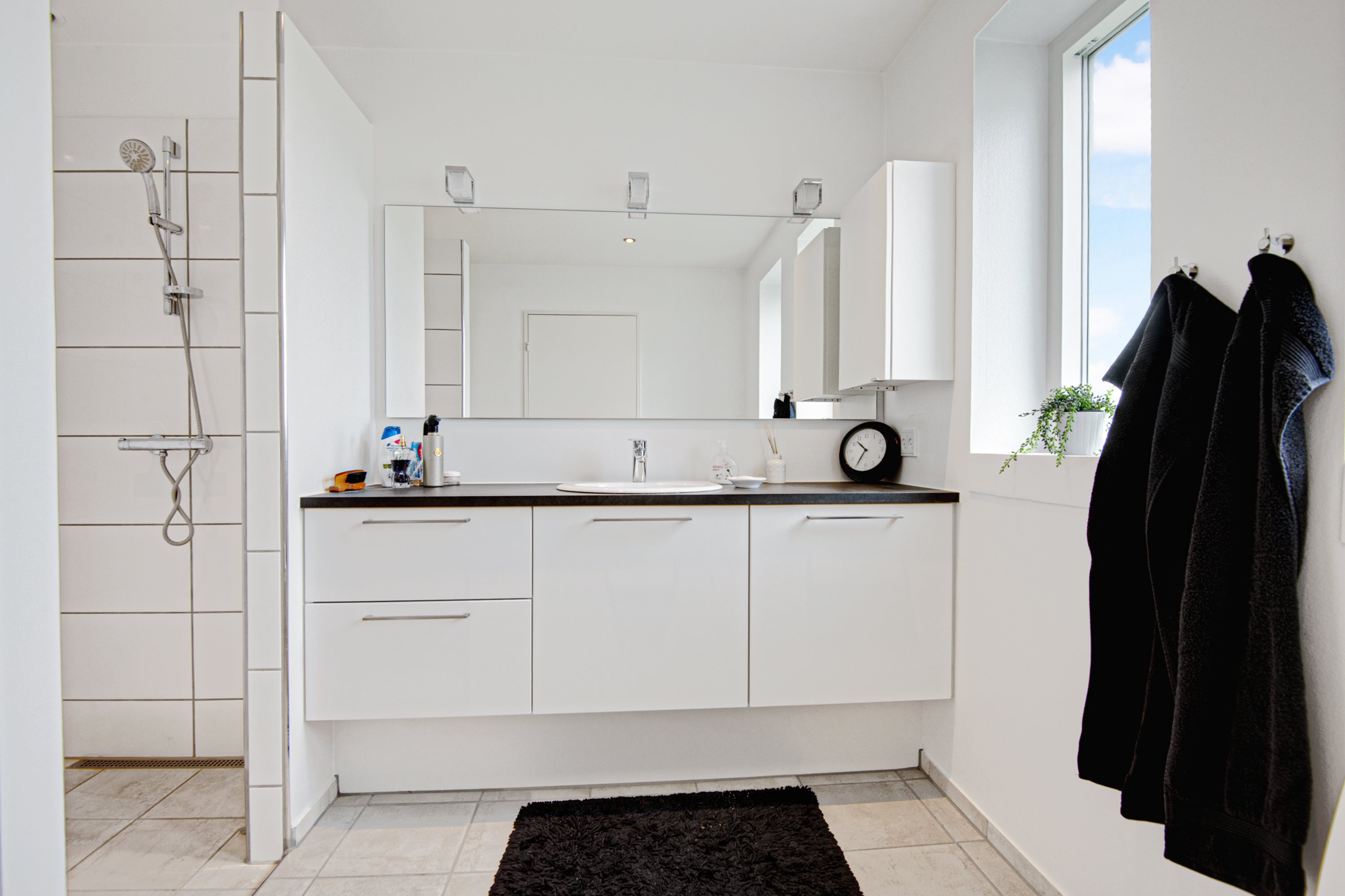 Fremhævet badeværelse billede i fuldskærmstilstand. Billede af Nørholmsvej 136, 9000 Aalborg