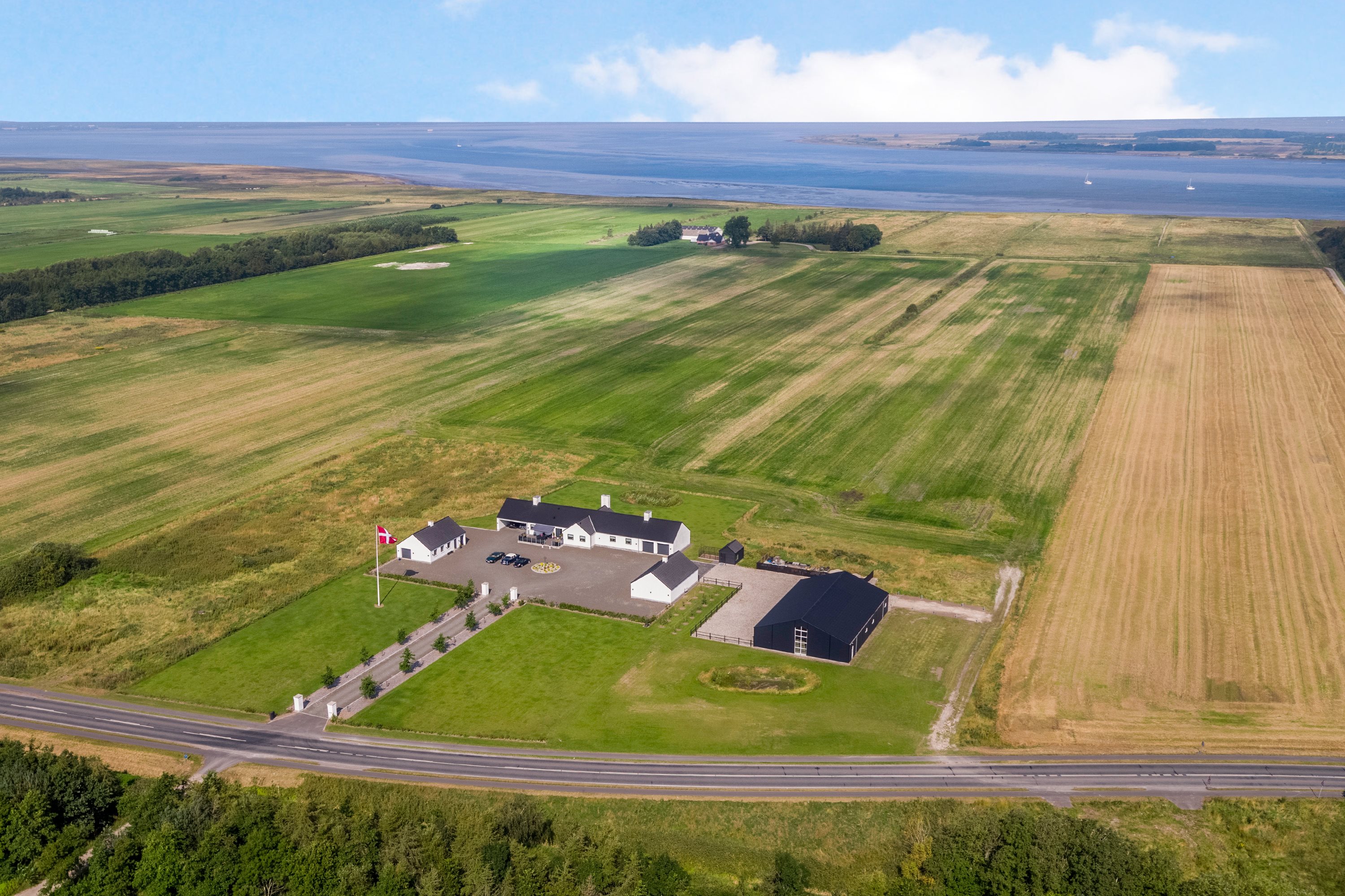 Fremhævet ejendommen billede i fuldskærmstilstand. Billede af Nørholmsvej 136, 9000 Aalborg