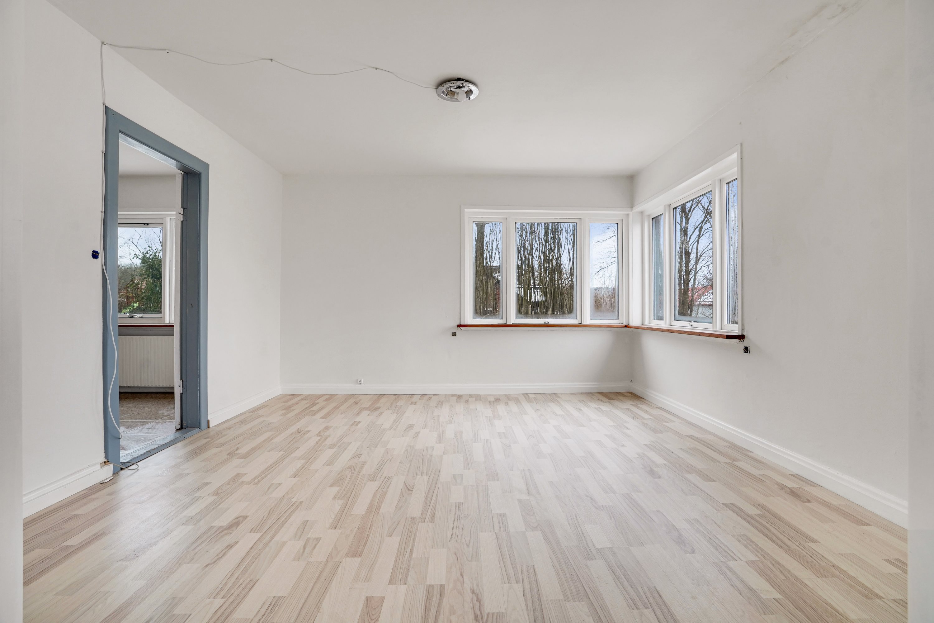 Fremhævet stue billede i fuldskærmstilstand. Billede af Vestbirkvej 49, Vestbirk, 8752 Østbirk