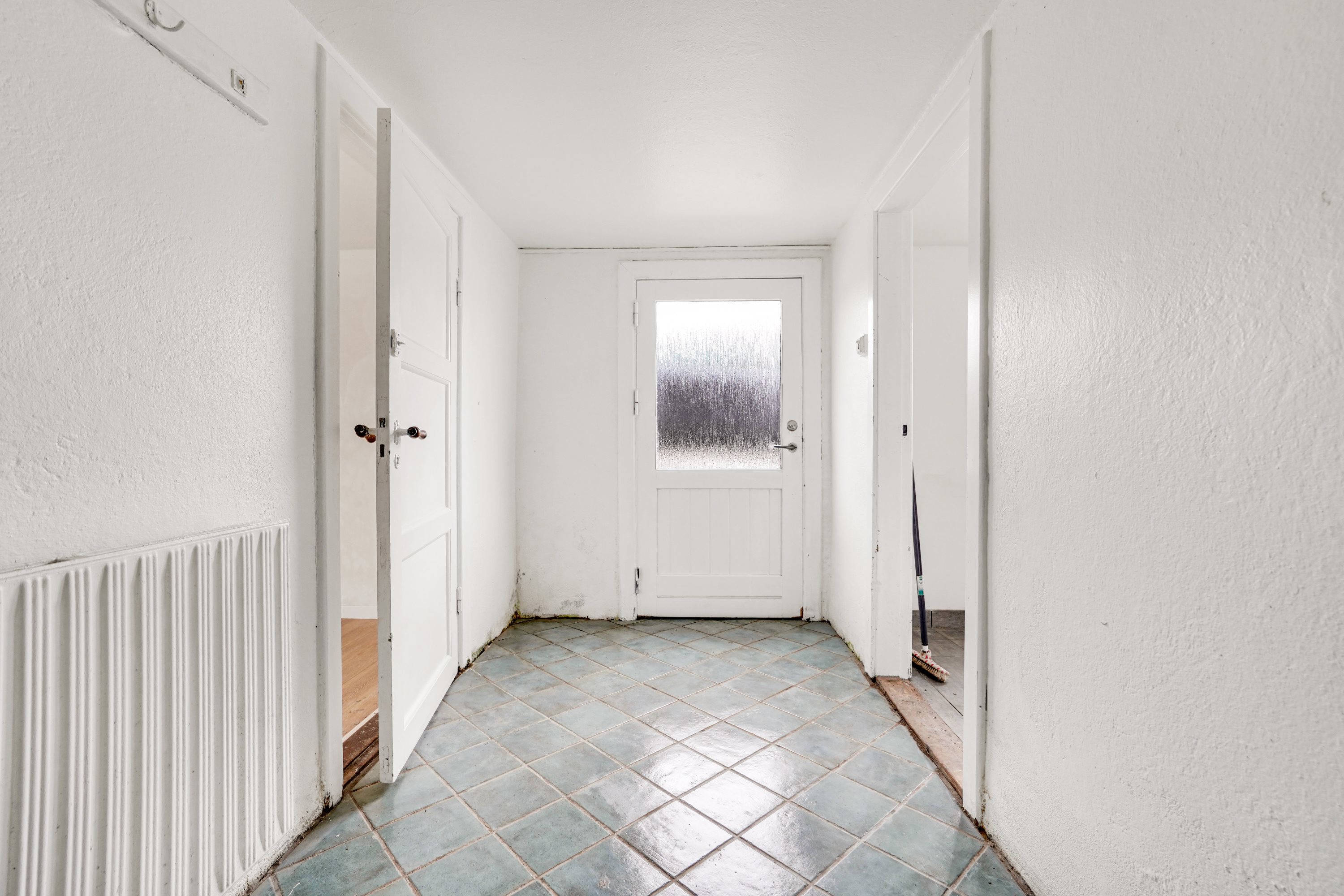 Fremhævet entré billede i fuldskærmstilstand. Billede af Vestbirkvej 49, Vestbirk, 8752 Østbirk