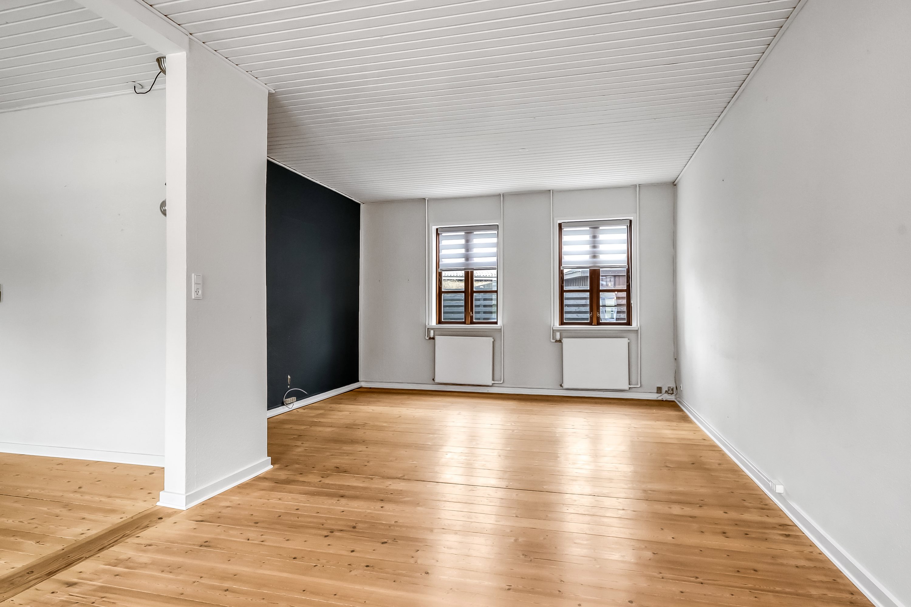 Fremhævet stue billede i fuldskærmstilstand. Billede af Bygaden 29, Tullebølle, 5953 Tranekær