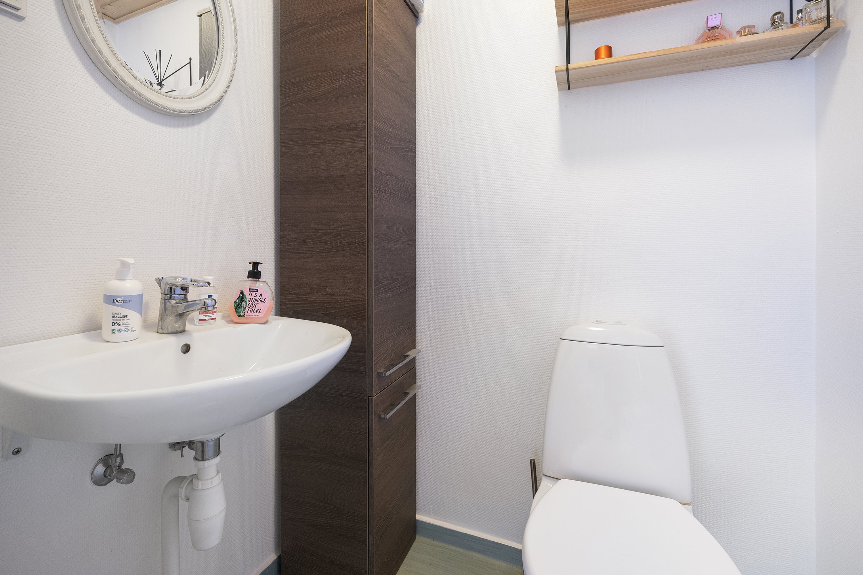 Fremhævet badeværelse billede i fuldskærmstilstand. Billede af Faldborggade 16, 9460 Brovst