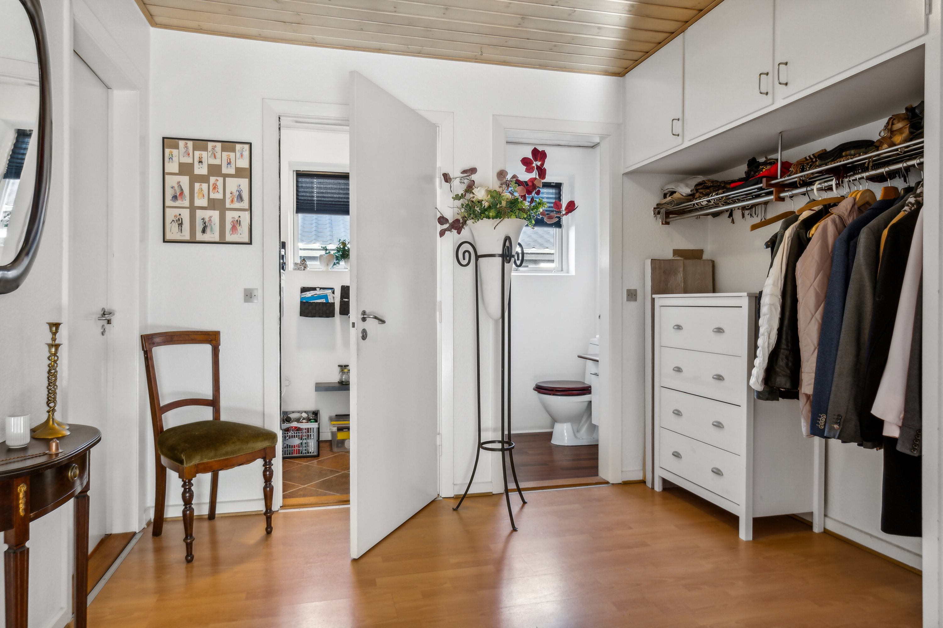 Fremhævet entré billede i fuldskærmstilstand. Billede af Irisvej 22, 9800 Hjørring