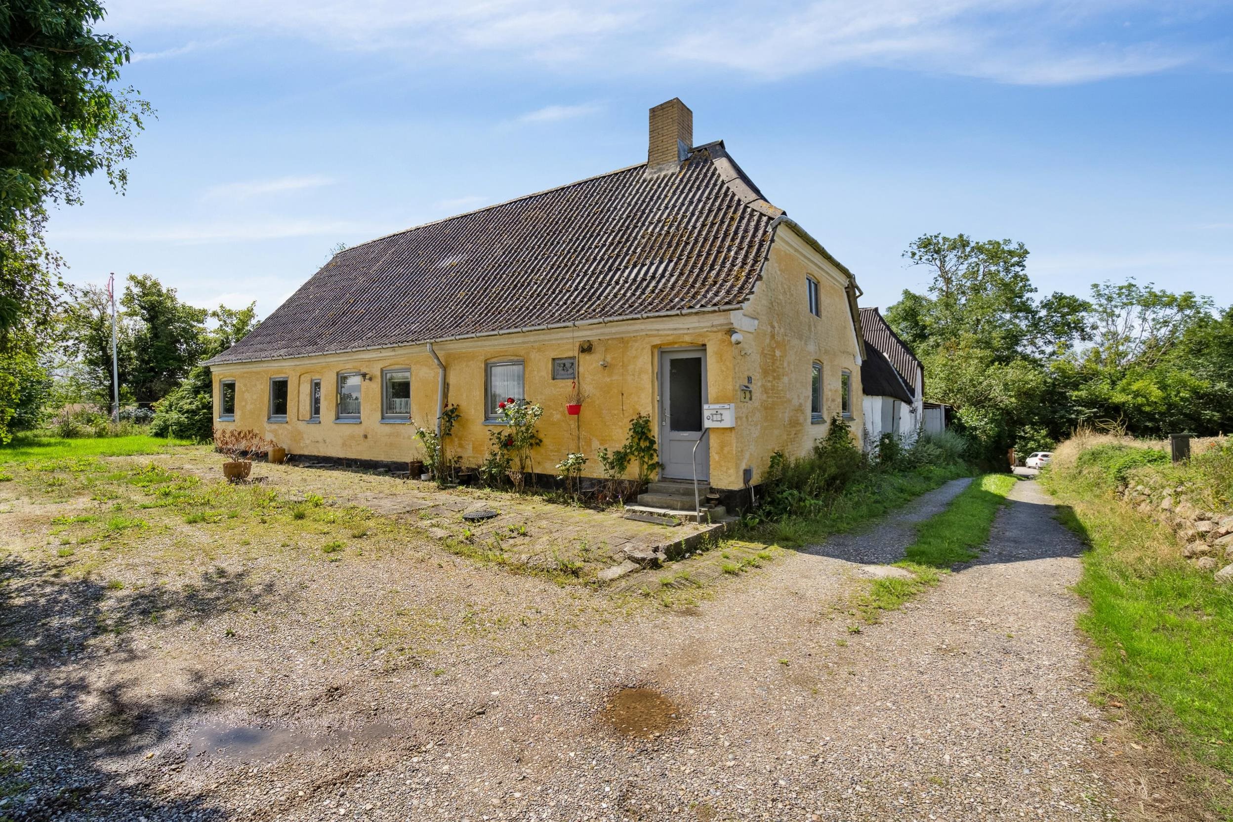 Fremhævet ejendommen billede i fuldskærmstilstand. Billede af Strandbakken 3, Helnæs, 5631 Ebberup