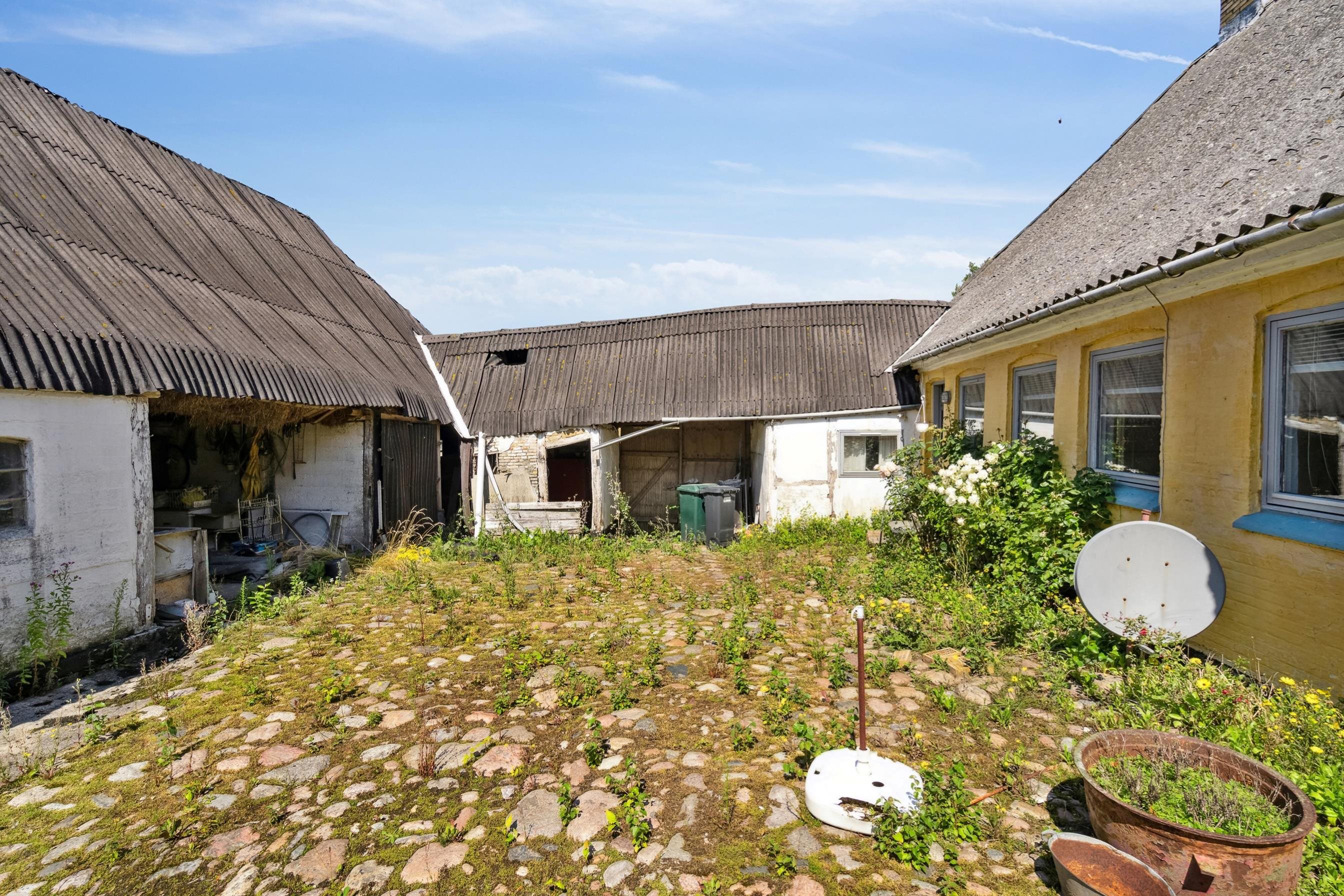 Fremhævet ejendommen billede i fuldskærmstilstand. Billede af Strandbakken 3, Helnæs, 5631 Ebberup