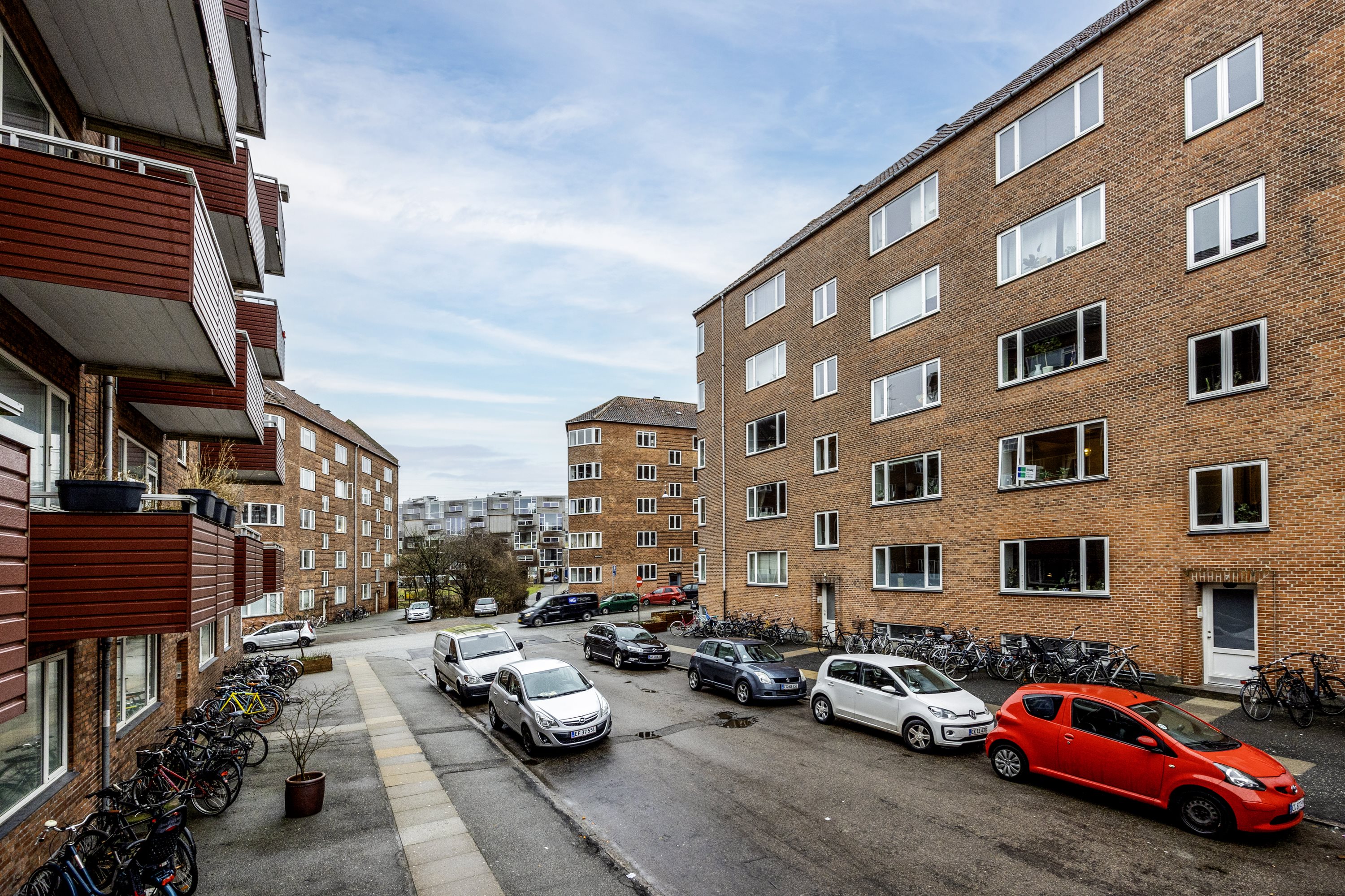 Fremhævet ejendommen billede i fuldskærmstilstand. Billede af Landfogedvej 7, 1. tv., 2400 København NV