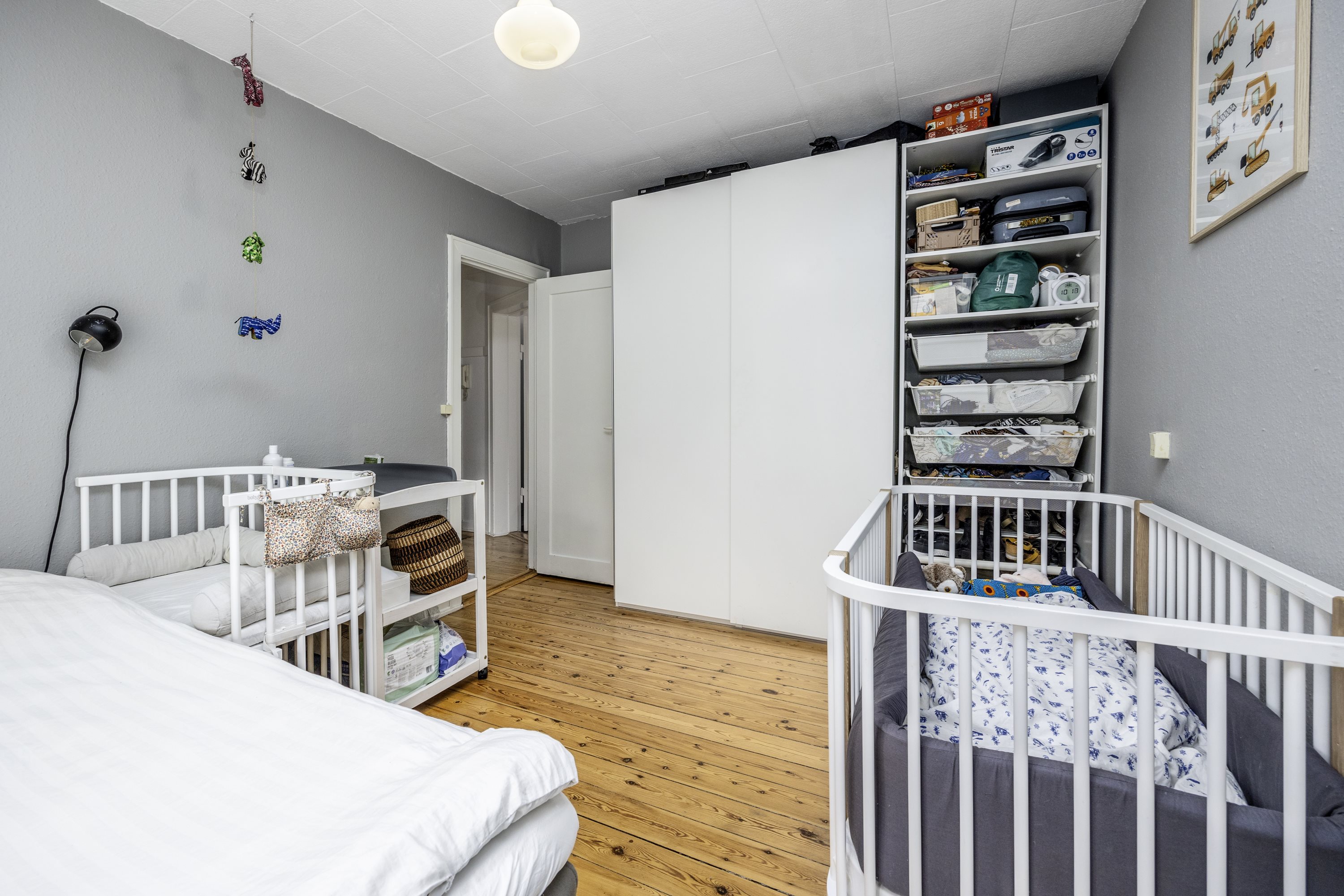 Fremhævet andet billede i fuldskærmstilstand. Billede af Landfogedvej 7, 1. tv., 2400 København NV