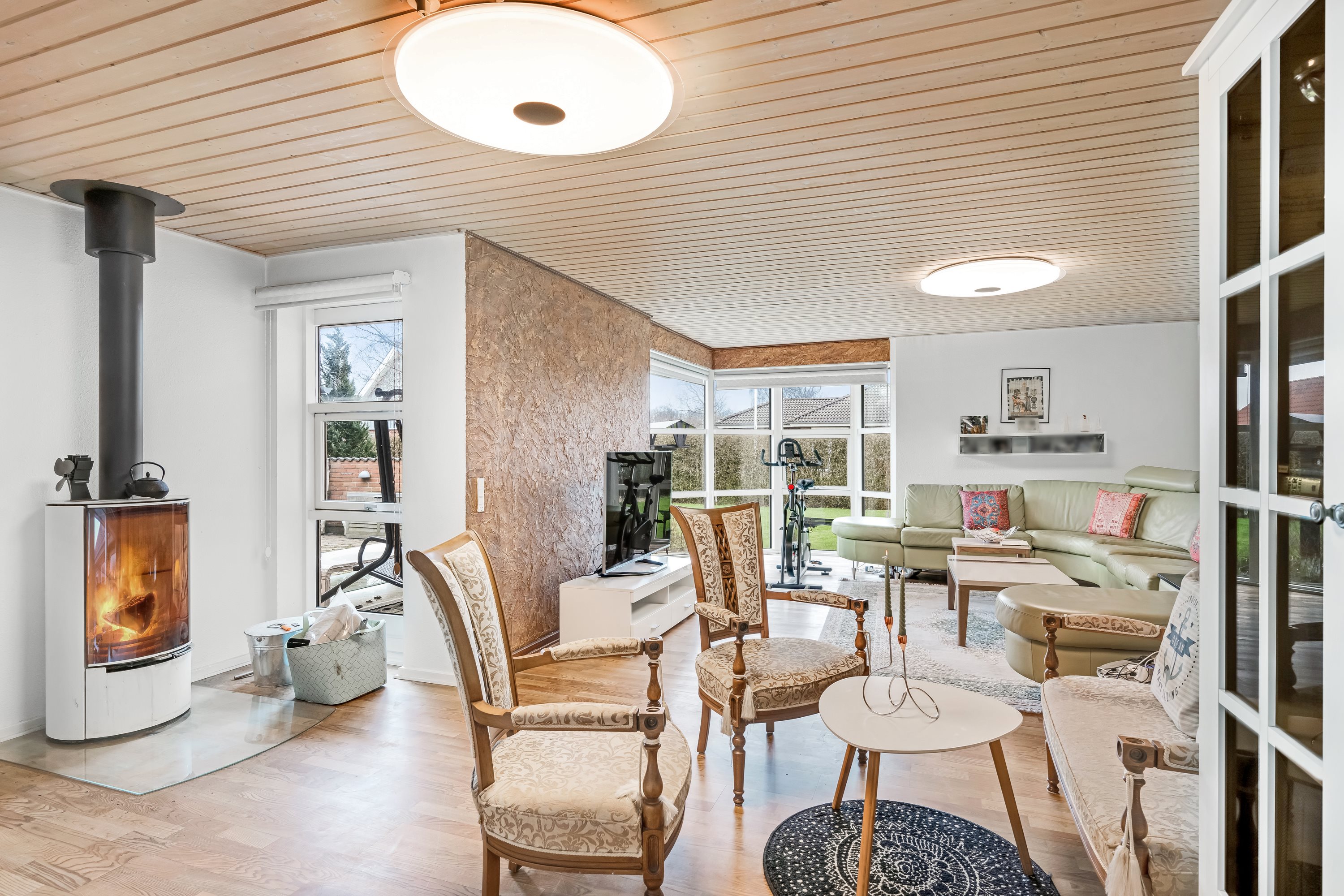 Fremhævet stue billede i fuldskærmstilstand. Billede af Tved 119, 6270 Tønder