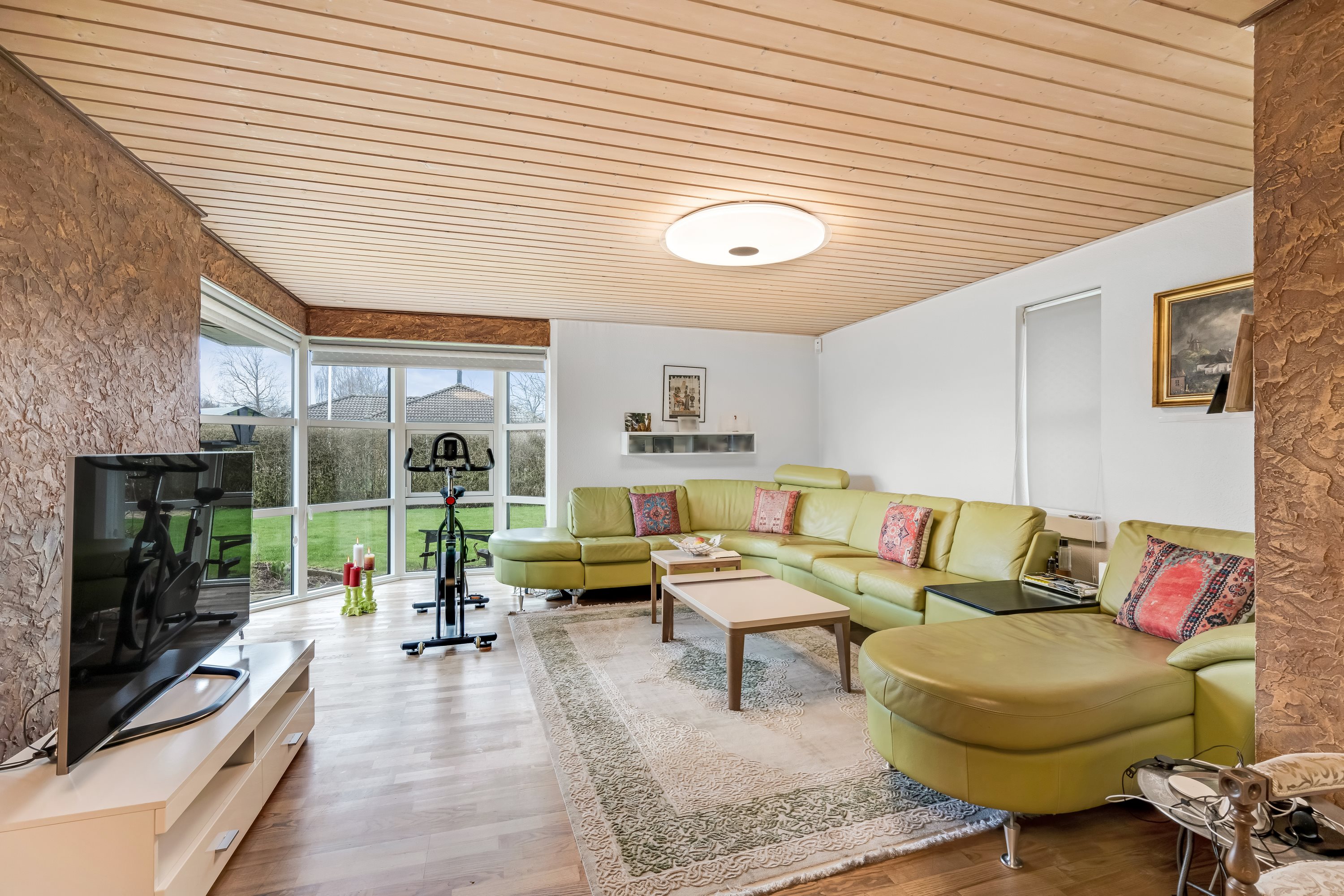 Fremhævet stue billede i fuldskærmstilstand. Billede af Tved 119, 6270 Tønder