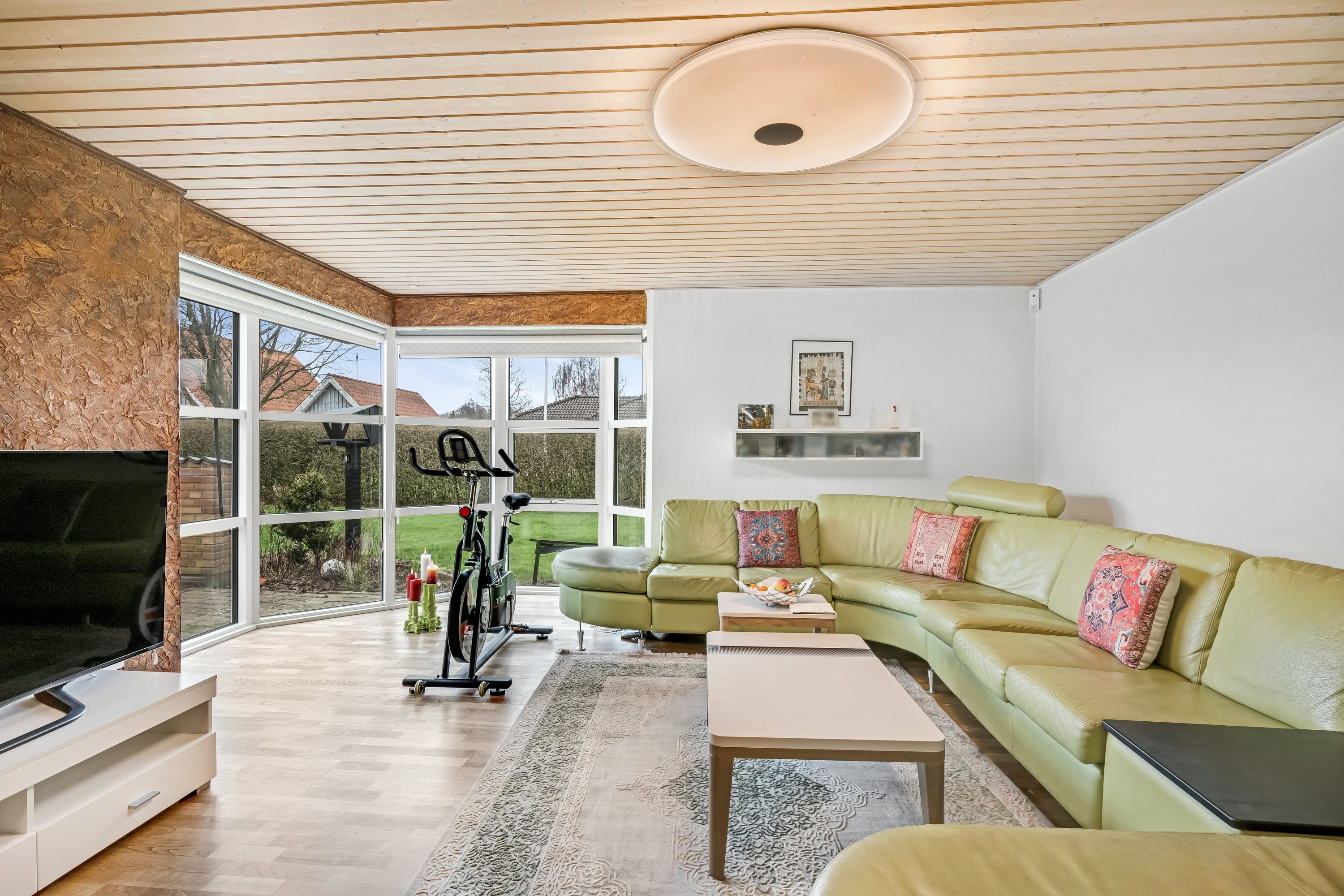 Fremhævet stue billede i fuldskærmstilstand. Billede af Tved 119, 6270 Tønder