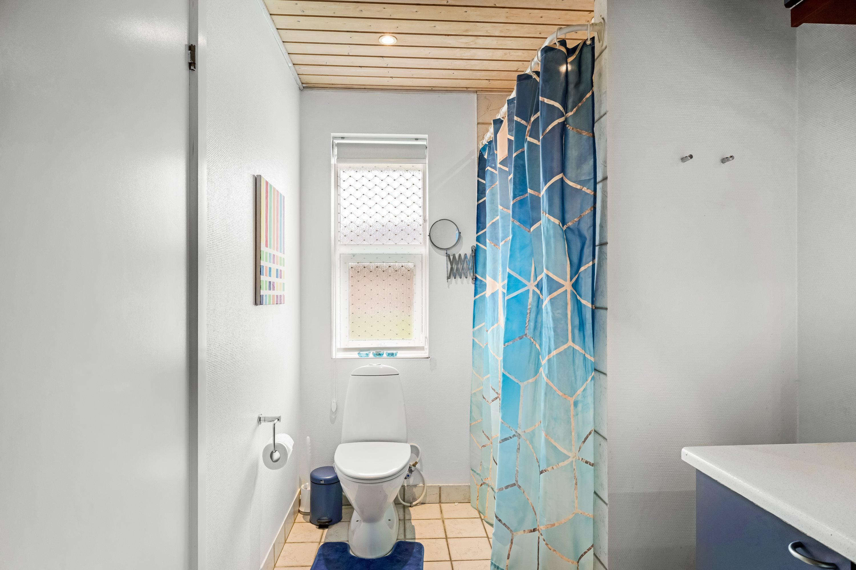 Fremhævet badeværelse billede i fuldskærmstilstand. Billede af Tved 119, 6270 Tønder