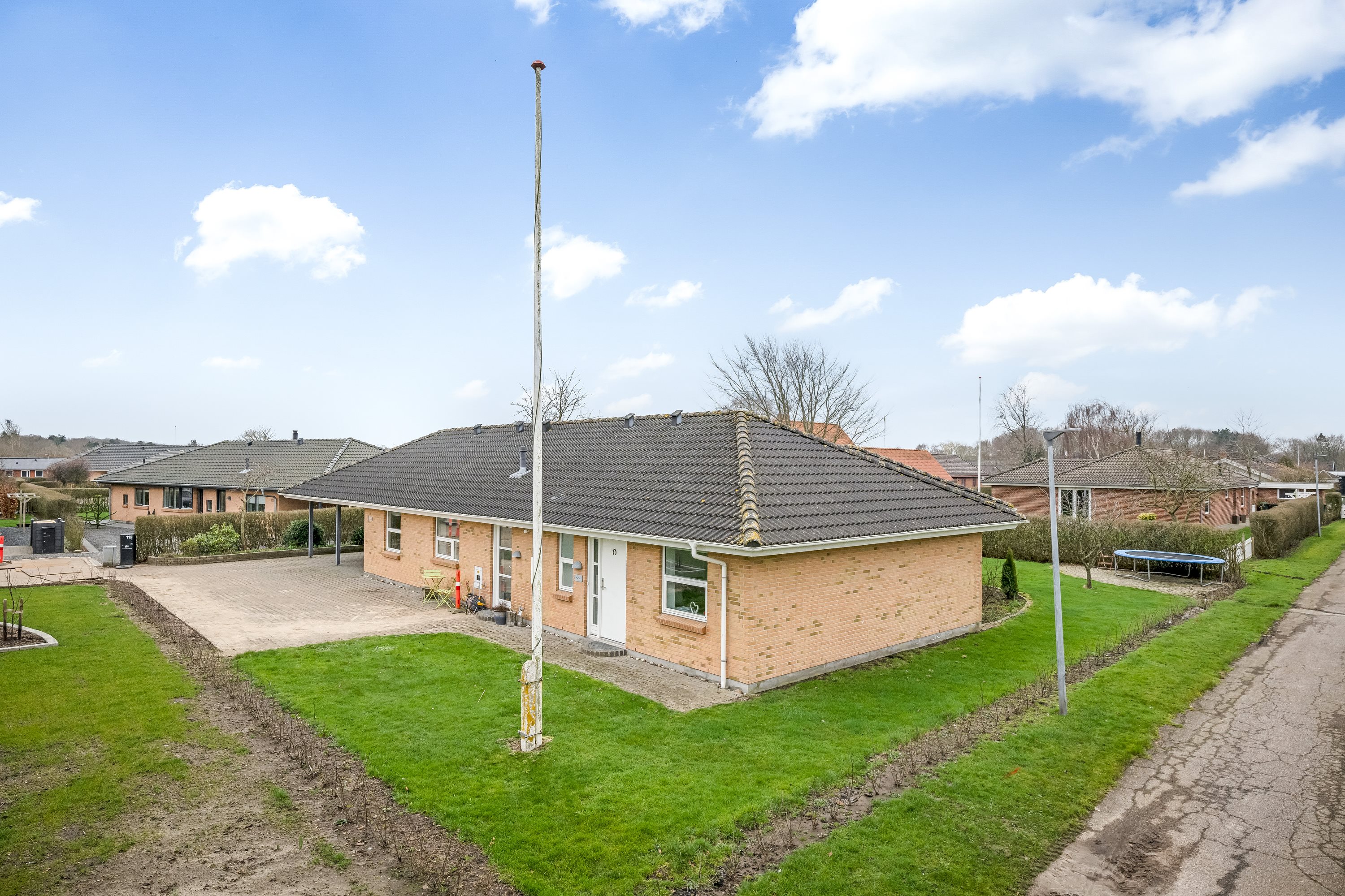 Fremhævet facade billede i fuldskærmstilstand. Billede af Tved 119, 6270 Tønder