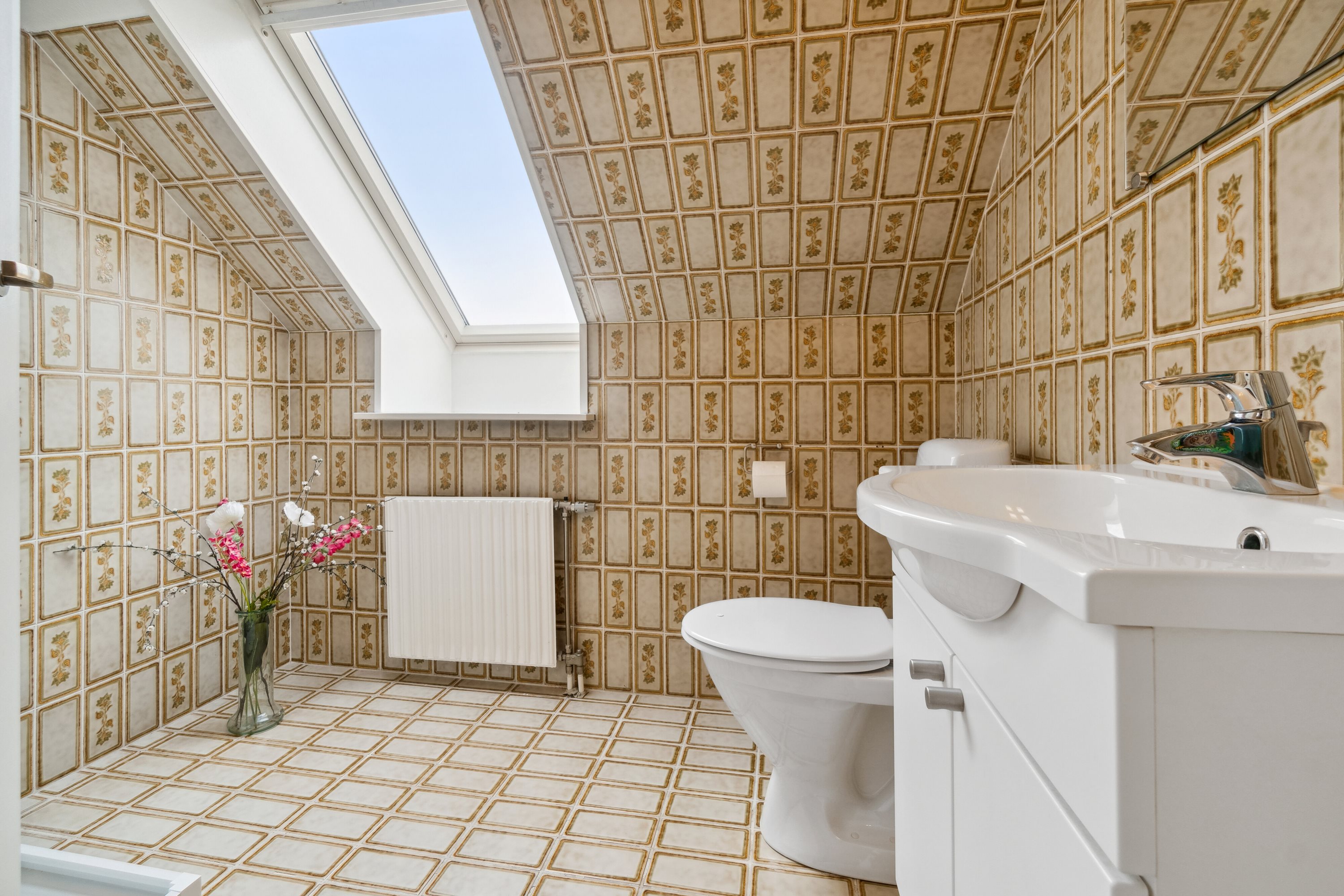 Fremhævet badeværelse billede i fuldskærmstilstand. Billede af Syrenvej 6, 3700 Rønne