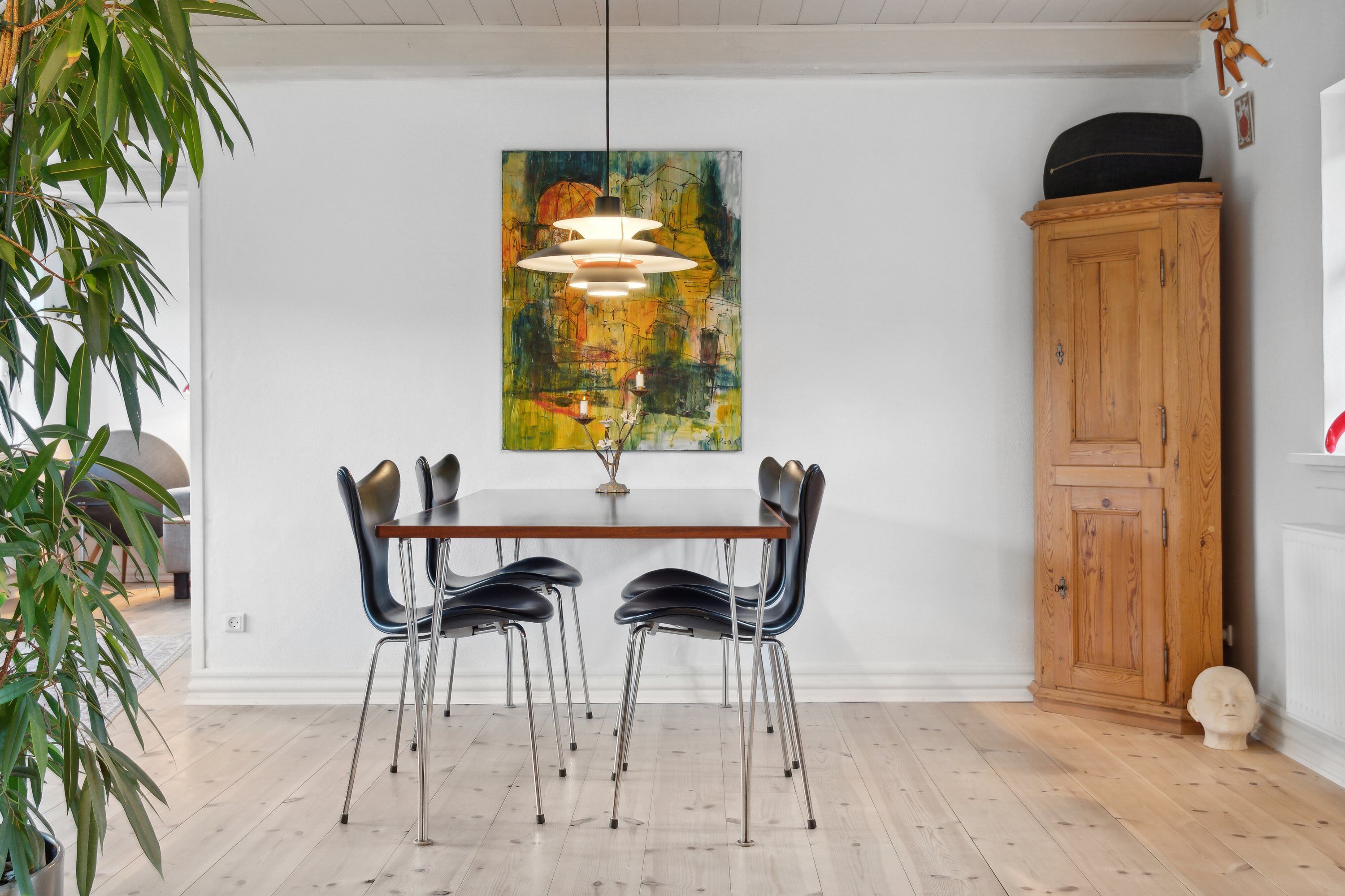 Fremhævet spisestue billede i fuldskærmstilstand. Billede af Lillegade 24, 4070 Kirke Hyllinge