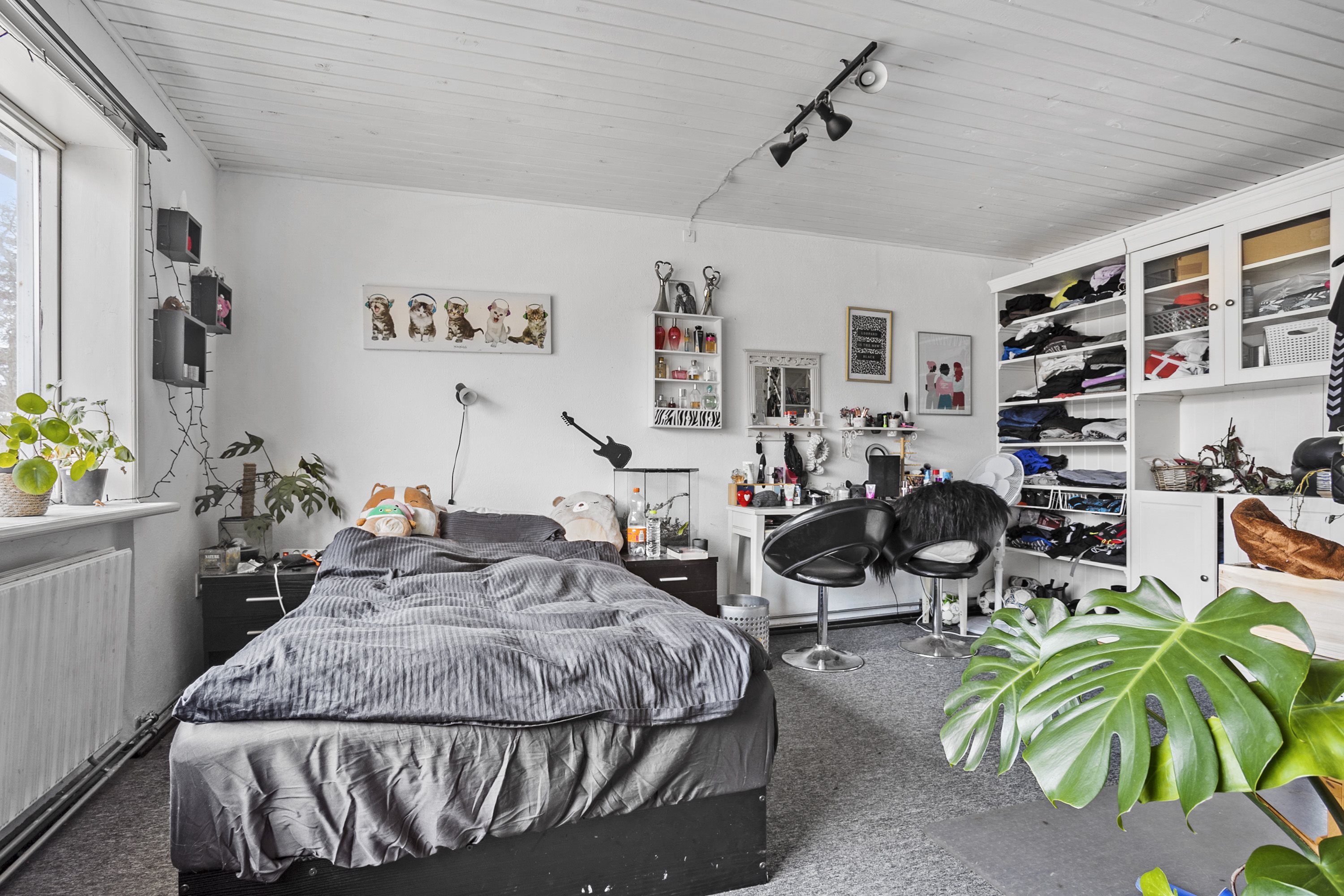 Fremhævet soveværelse billede i fuldskærmstilstand. Billede af Lindevej 1, Øster Lindet, 6630 Rødding