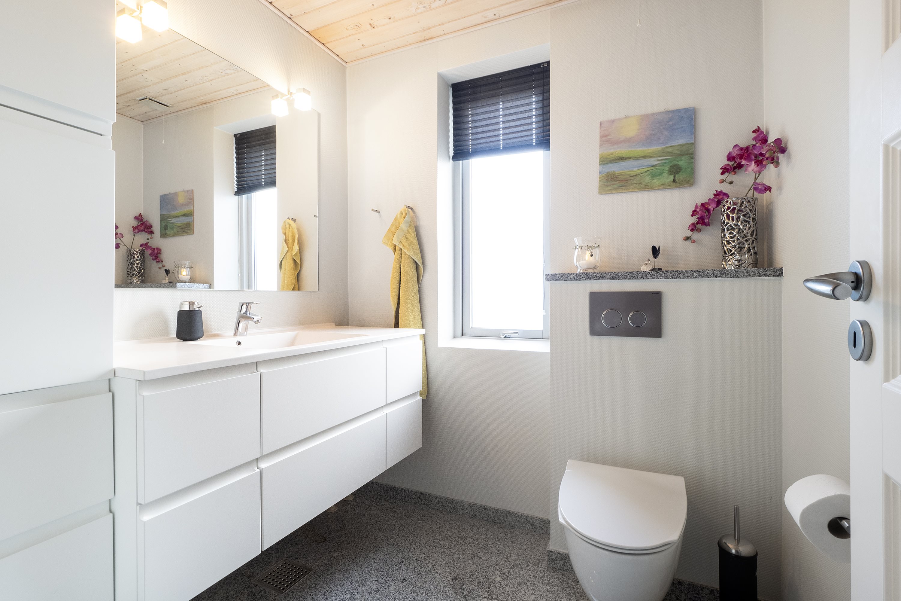 Fremhævet badeværelse billede i fuldskærmstilstand. Billede af Kornblomstvej 14, Faarup, 7900 Nykøbing M