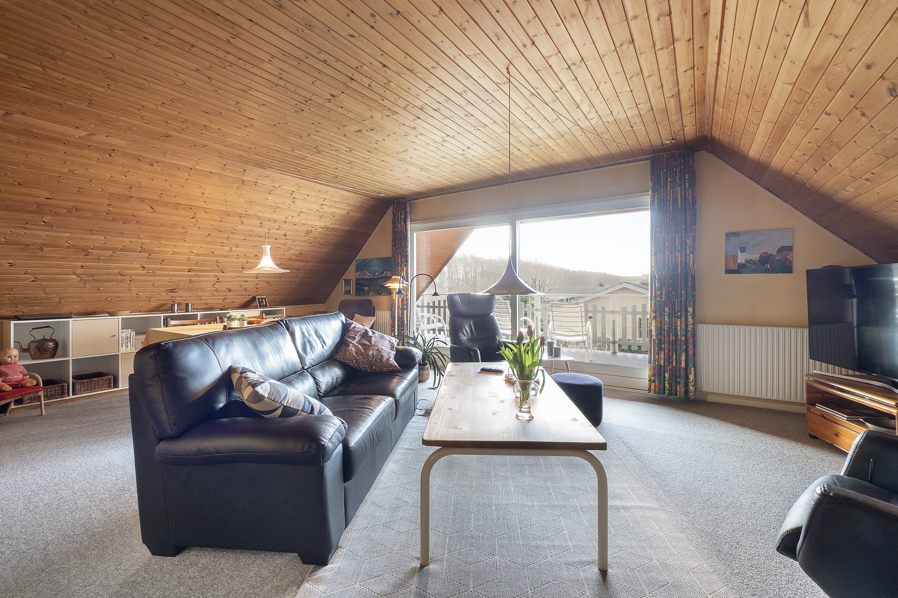 Fremhævet stue billede i fuldskærmstilstand. Billede af Kornblomstvej 14, Faarup, 7900 Nykøbing M