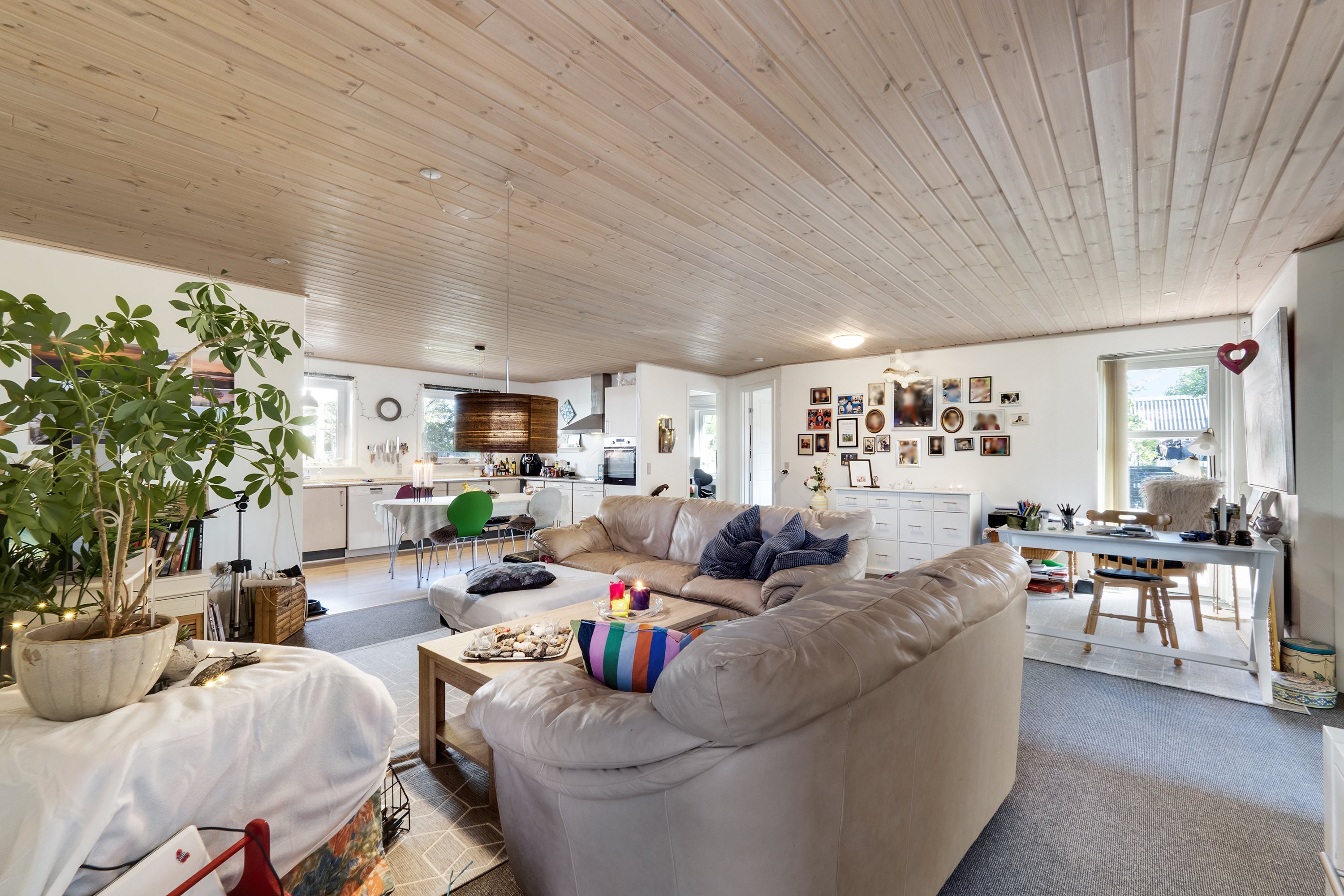 Fremhævet stue billede i fuldskærmstilstand. Billede af Trehøjevej 5, Ø Hvidbjerg, 7970 Redsted M