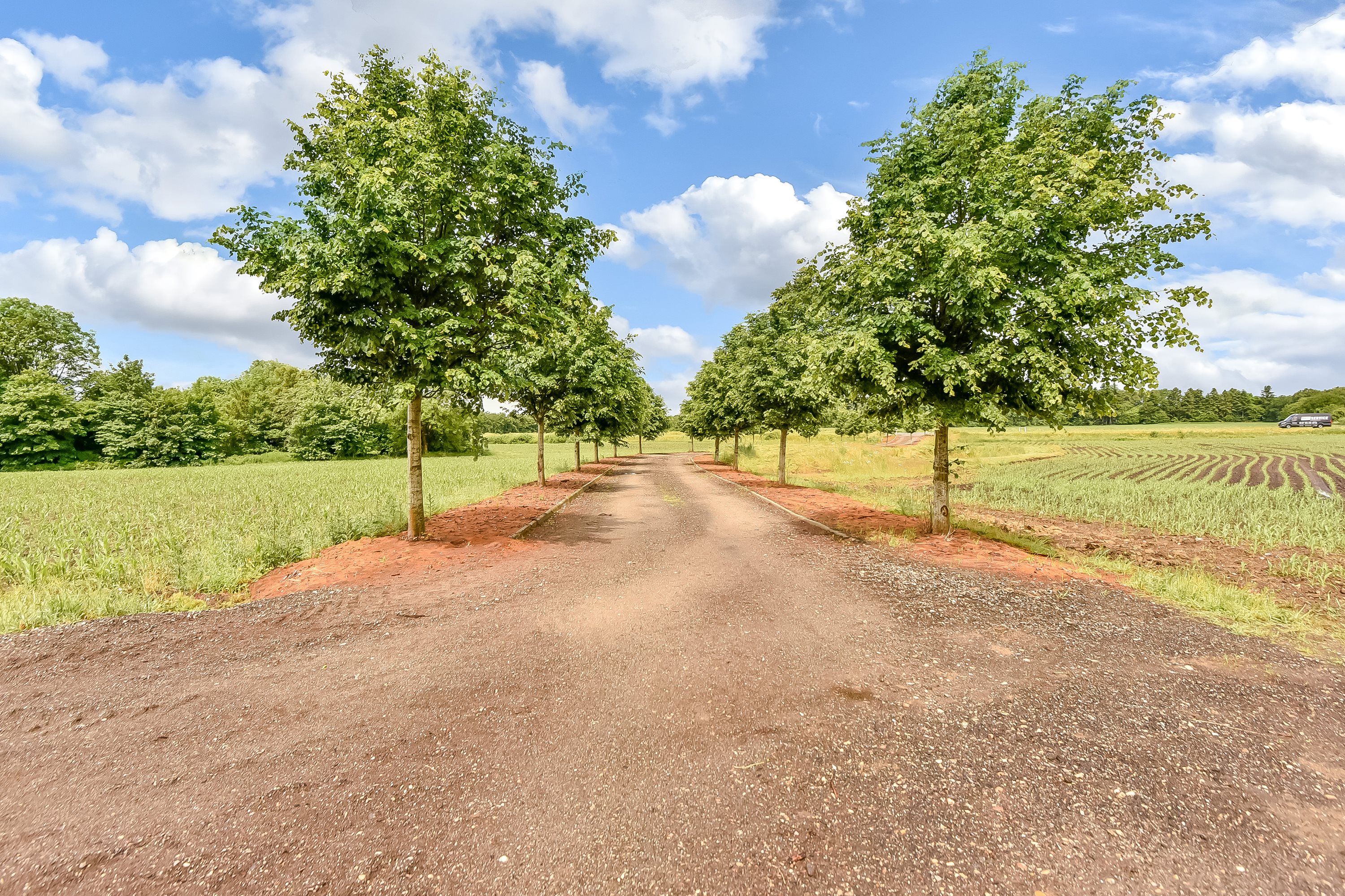 Fremhævet indkørsel billede i fuldskærmstilstand. Billede af Albækvej 47, Snejbjerg, 7400 Herning