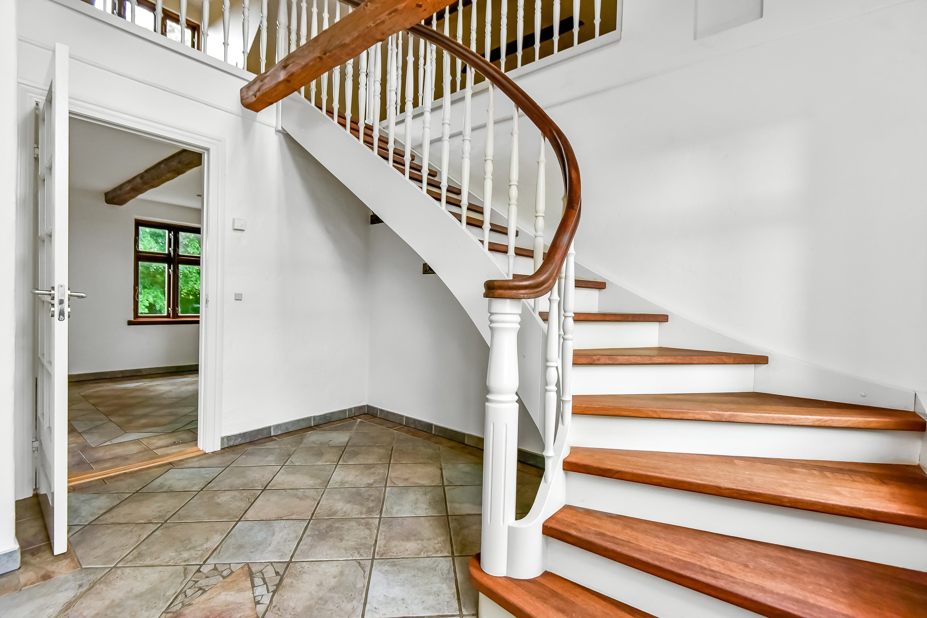 Fremhævet hall billede i fuldskærmstilstand. Billede af Albækvej 47, Snejbjerg, 7400 Herning