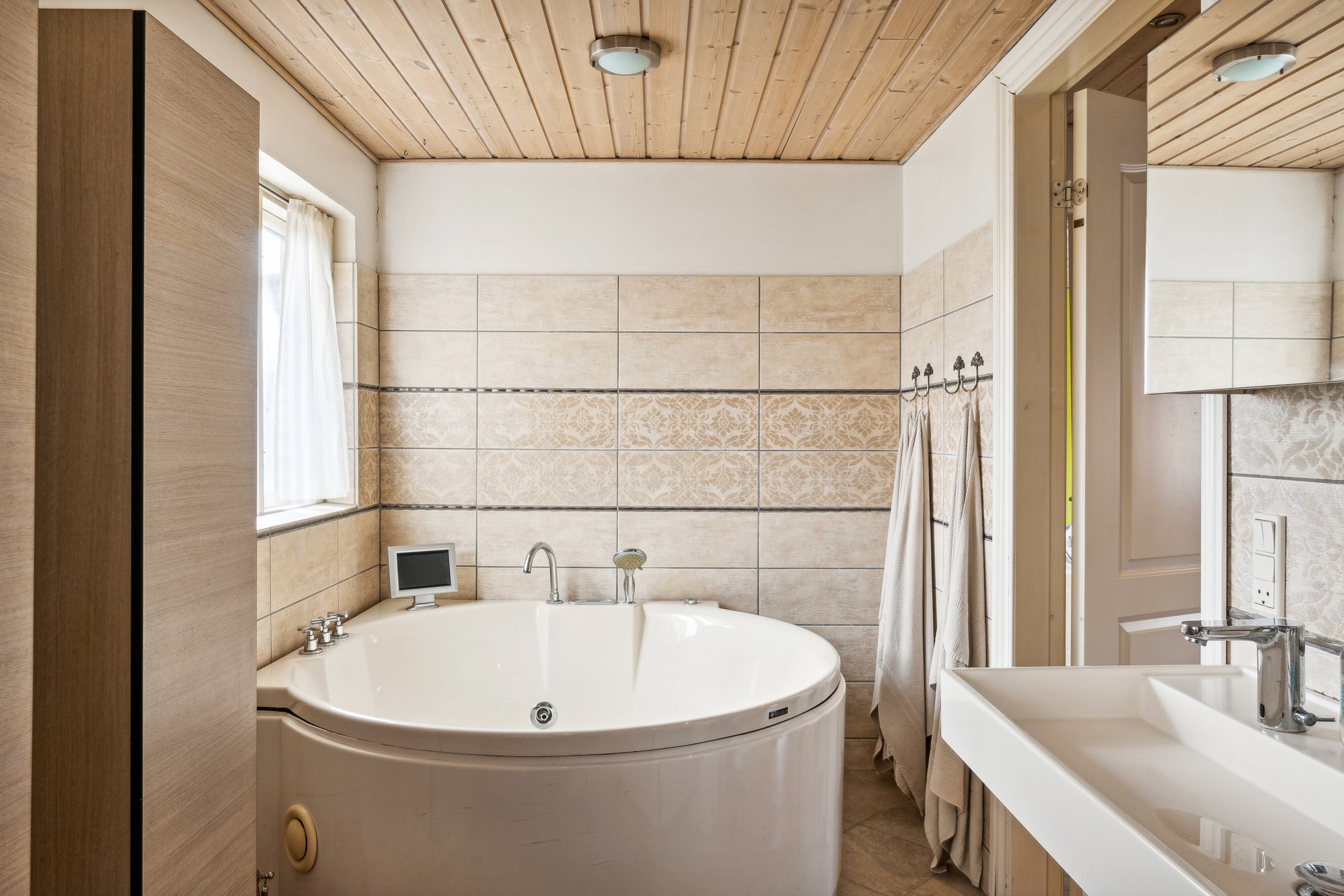 Fremhævet badeværelse billede i fuldskærmstilstand. Billede af Grønnegade 10, 4720 Præstø