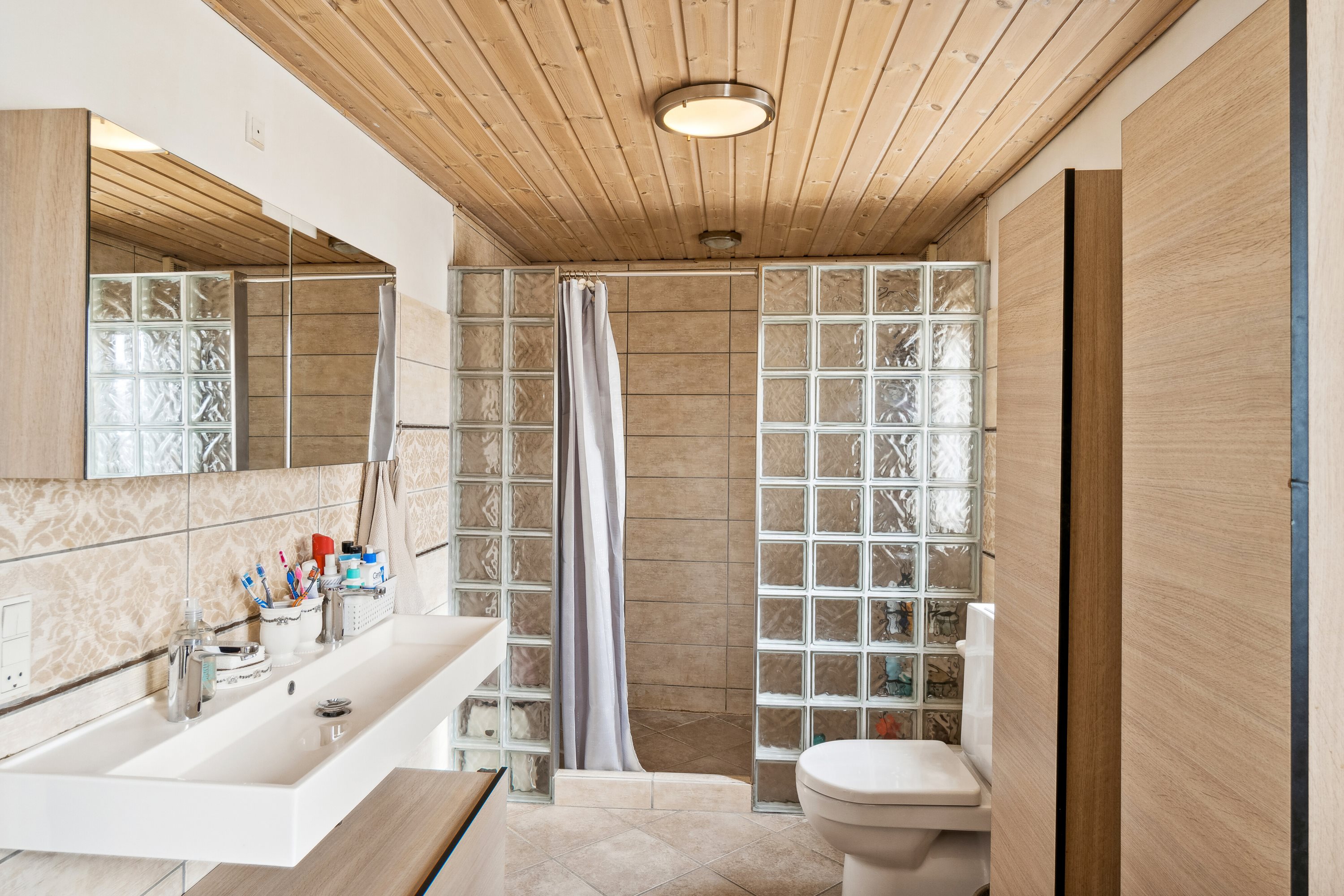 Fremhævet badeværelse billede i fuldskærmstilstand. Billede af Grønnegade 10, 4720 Præstø