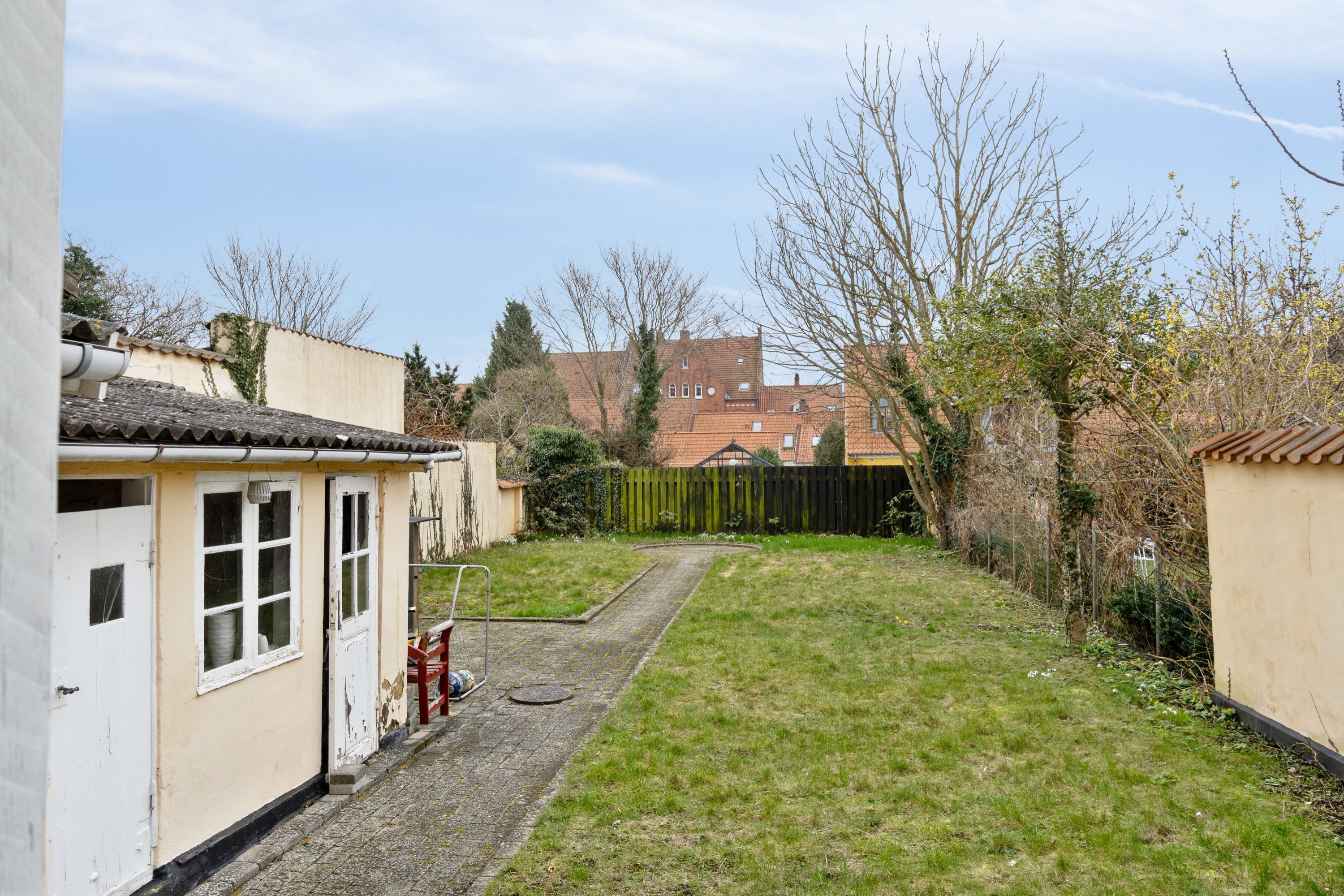 Fremhævet set fra haven billede i fuldskærmstilstand. Billede af Grønnegade 10, 4720 Præstø