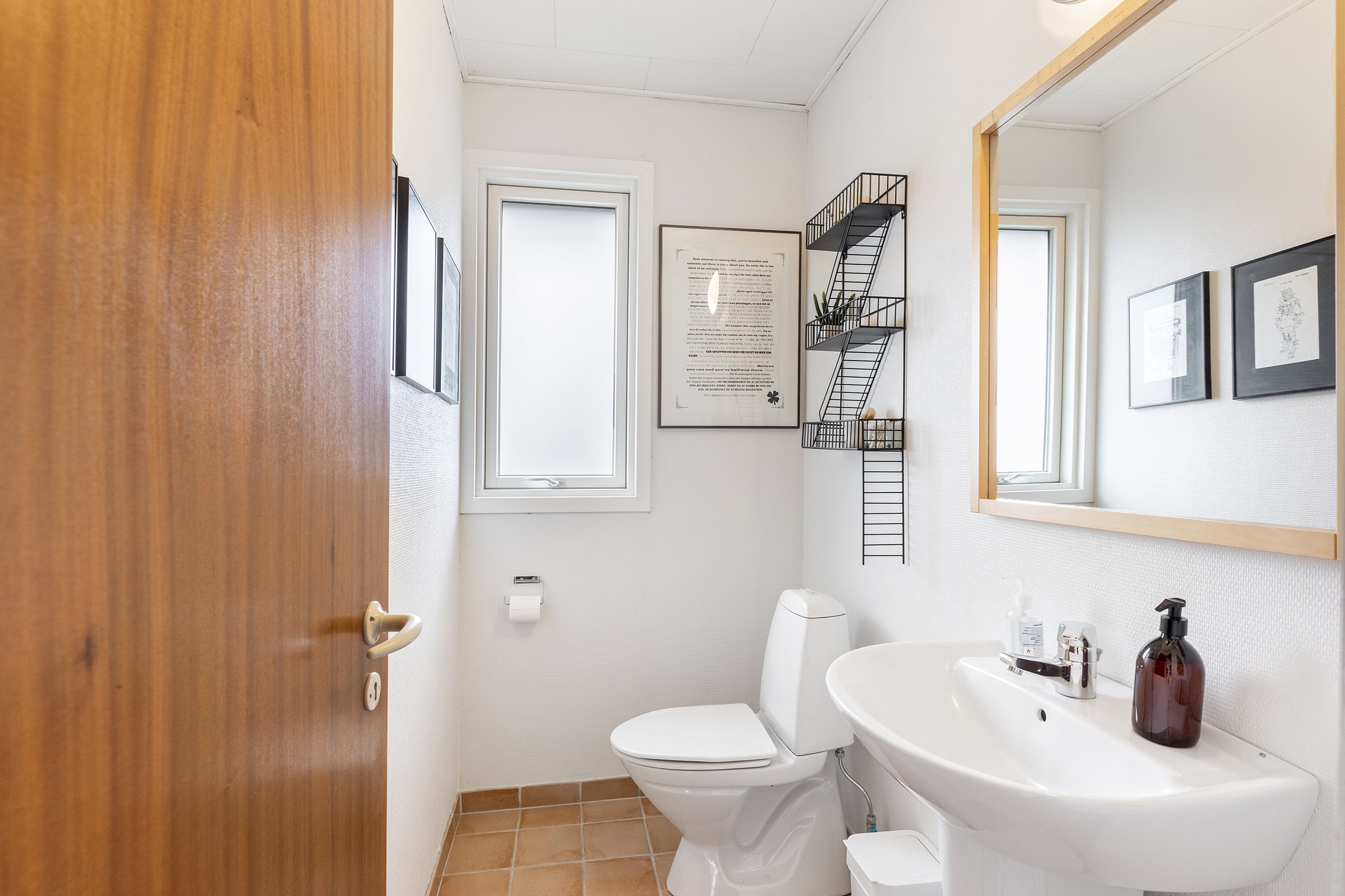 Fremhævet badeværelse billede i fuldskærmstilstand. Billede af Elmevej 9, Havnbjerg, 6430 Nordborg