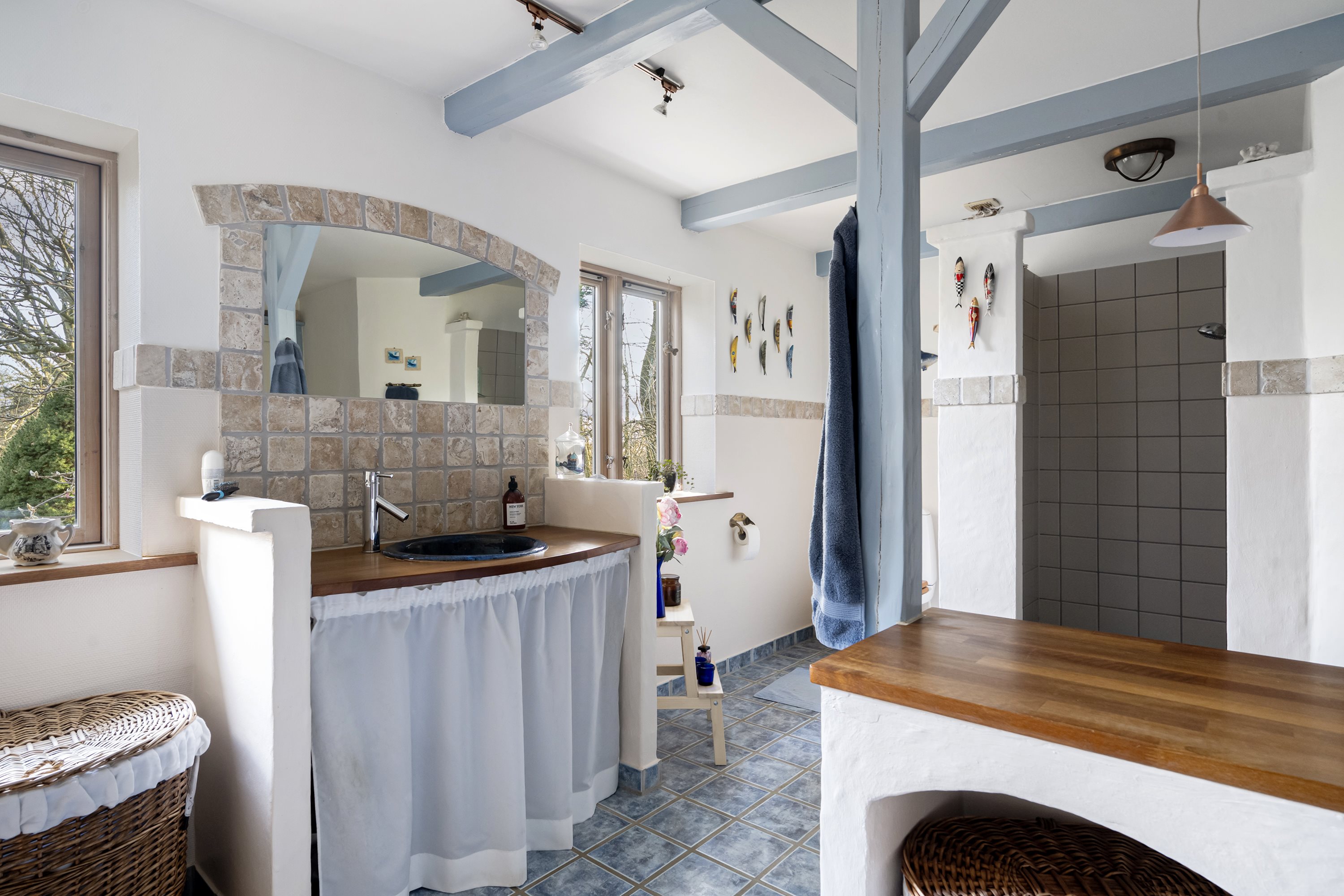 Fremhævet badeværelse billede i fuldskærmstilstand. Billede af Trangetvej 715, 9740 Jerslev J