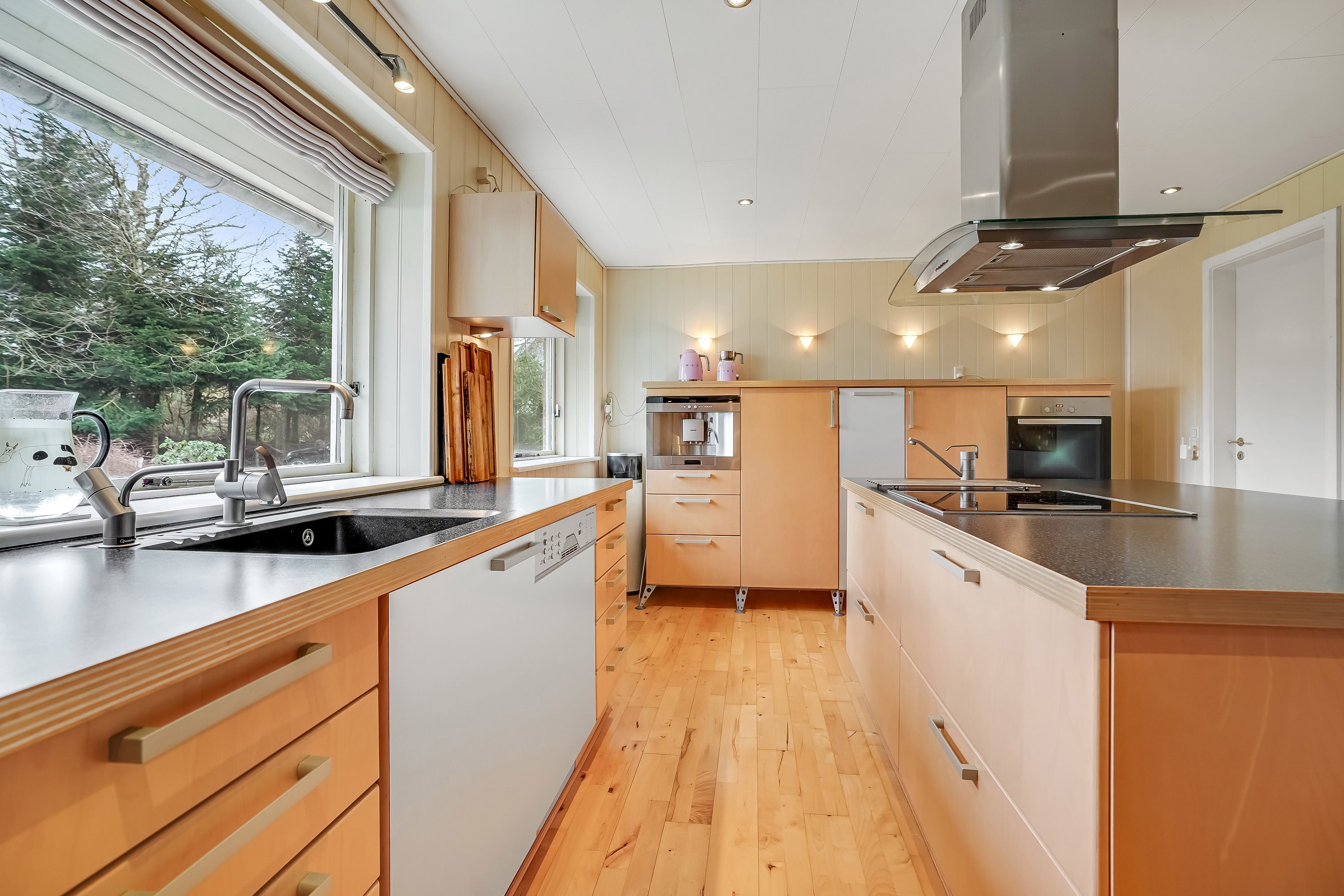 Fremhævet køkken billede i fuldskærmstilstand. Billede af Kastaniely 11, 5690 Tommerup