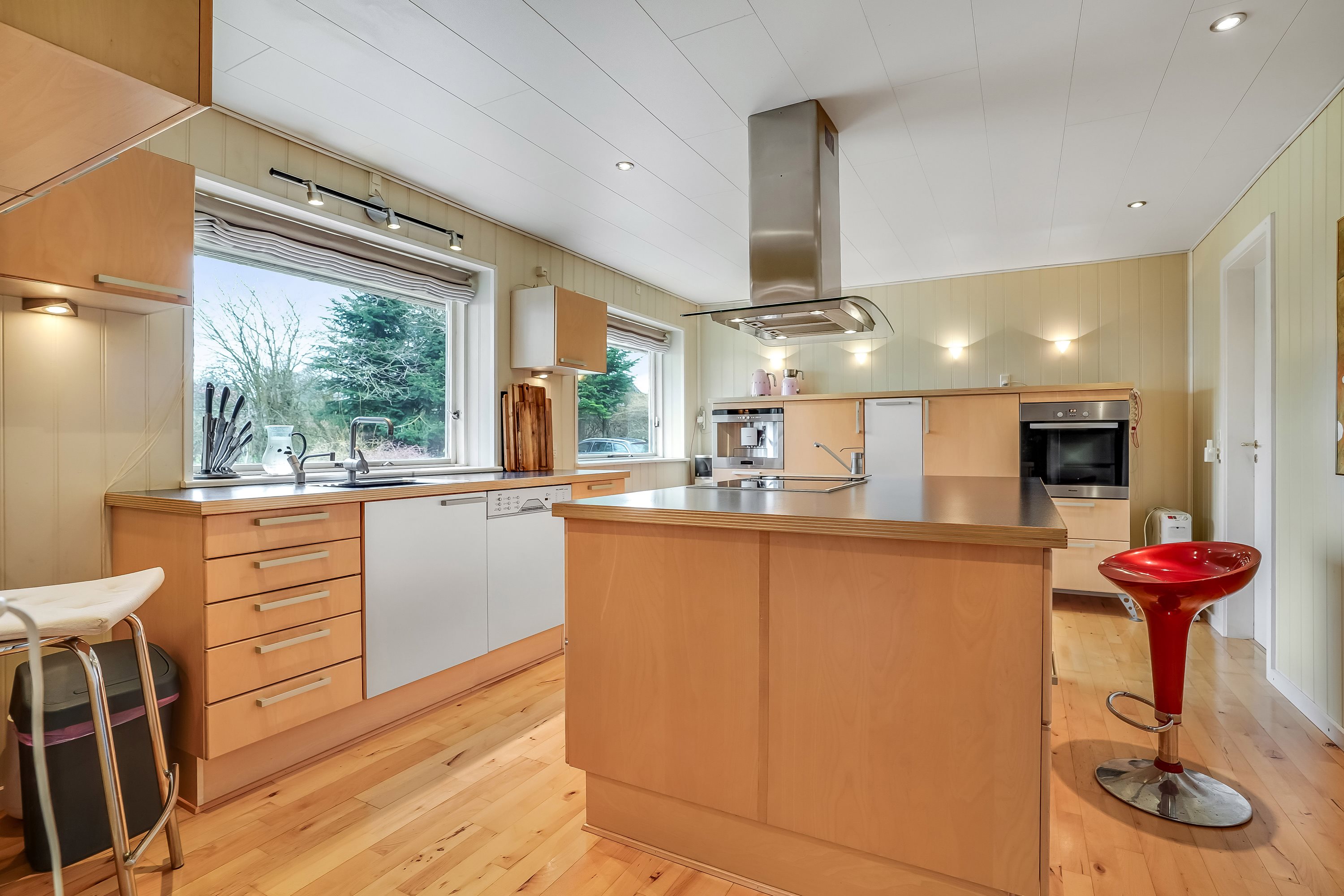 Fremhævet køkken billede i fuldskærmstilstand. Billede af Kastaniely 11, 5690 Tommerup