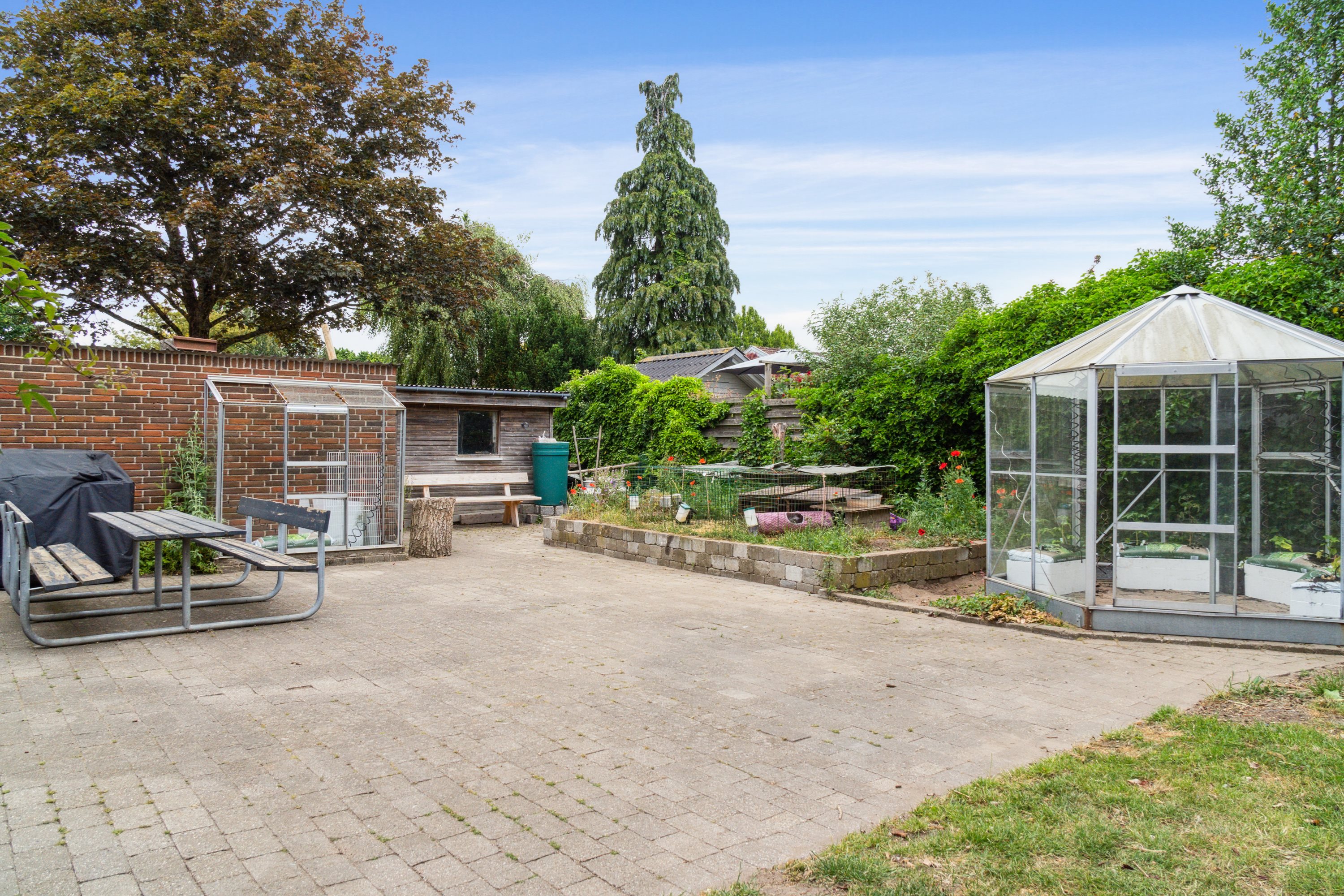 Fremhævet terrasse billede i fuldskærmstilstand. Billede af Bøgevej 60, 5683 Haarby