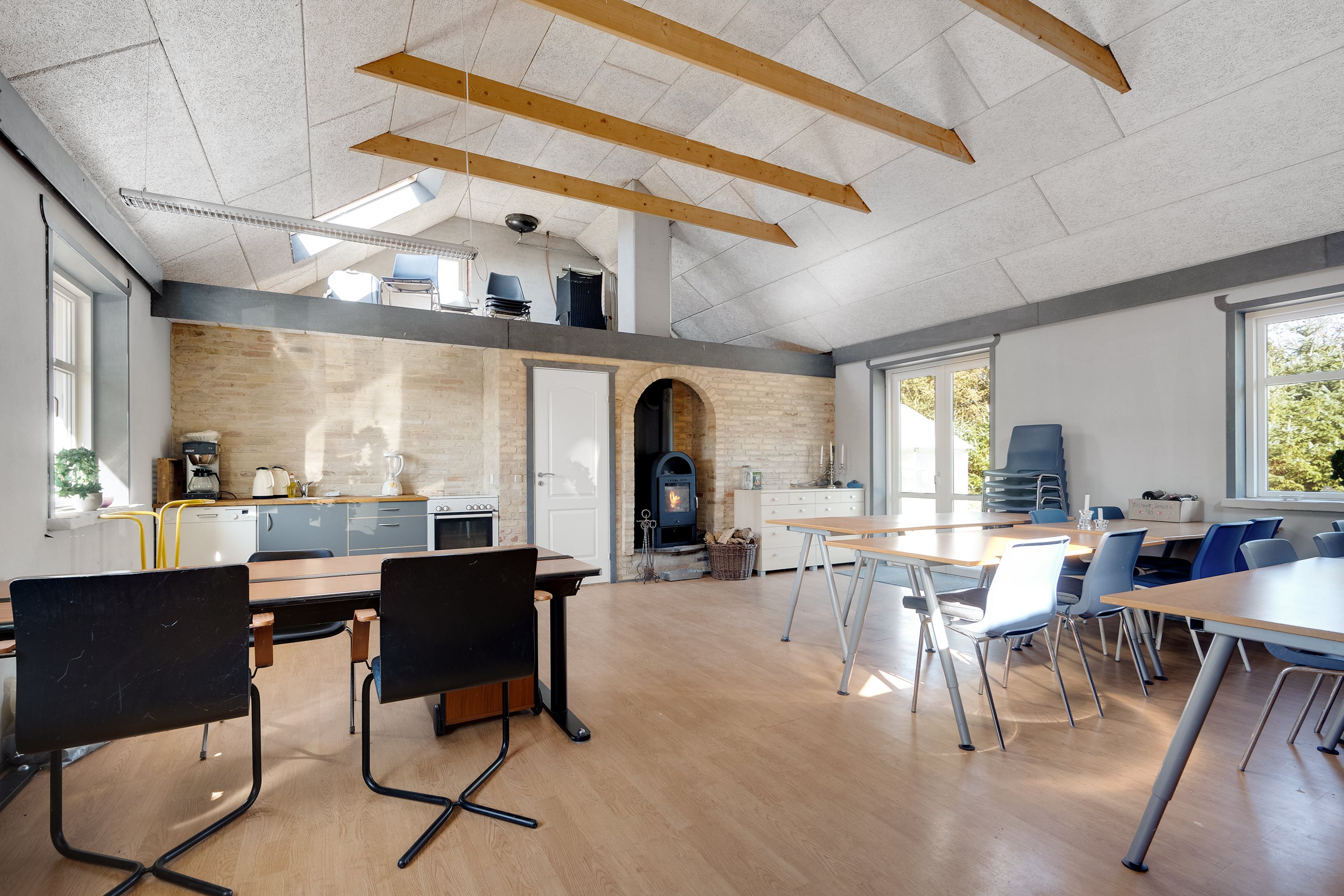 Fremhævet gildesal billede i fuldskærmstilstand. Billede af Enshøjvej 5, Mejlby, 9610 Nørager