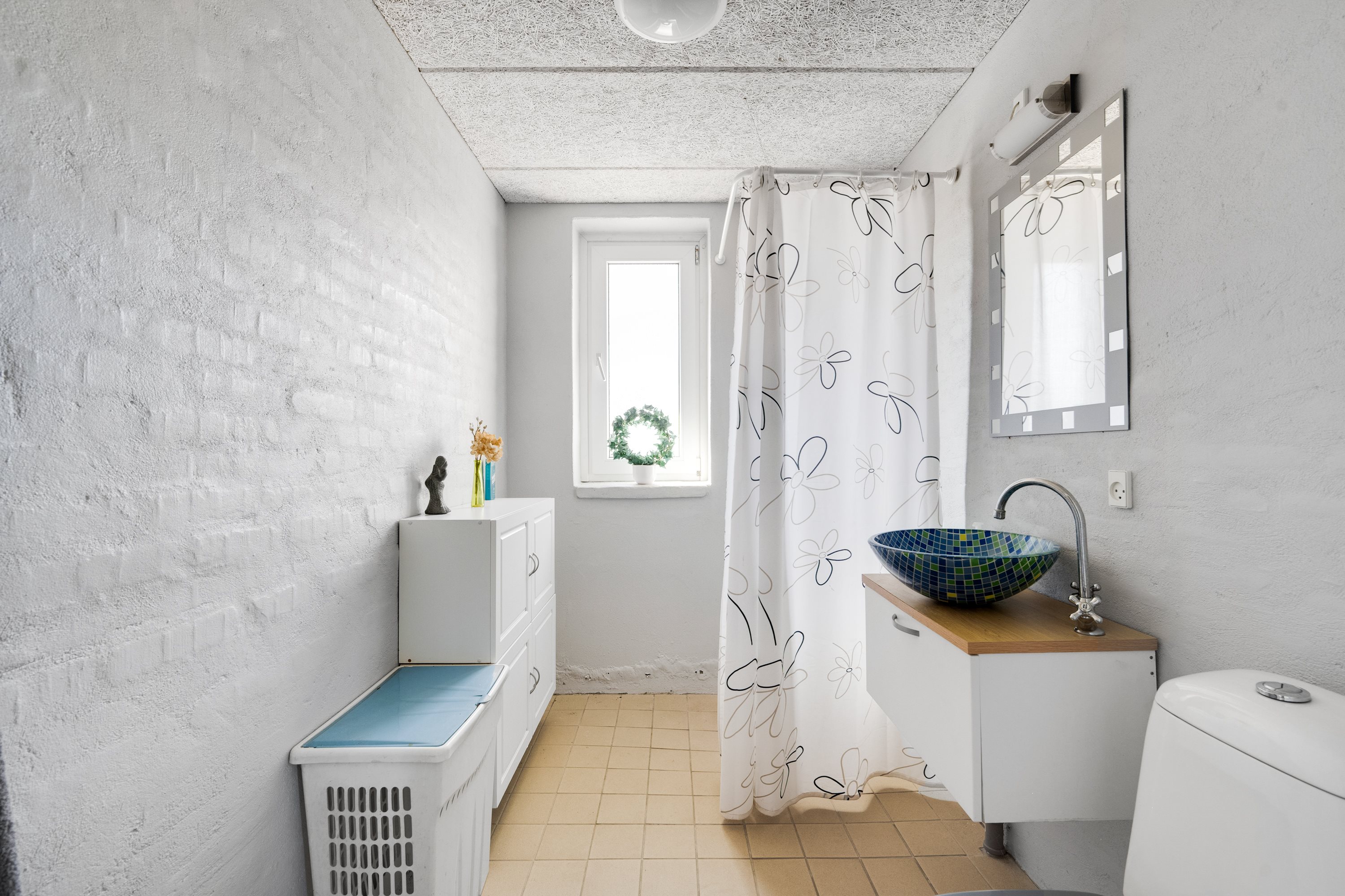 Fremhævet badeværelse billede i fuldskærmstilstand. Billede af Enshøjvej 5, Mejlby, 9610 Nørager