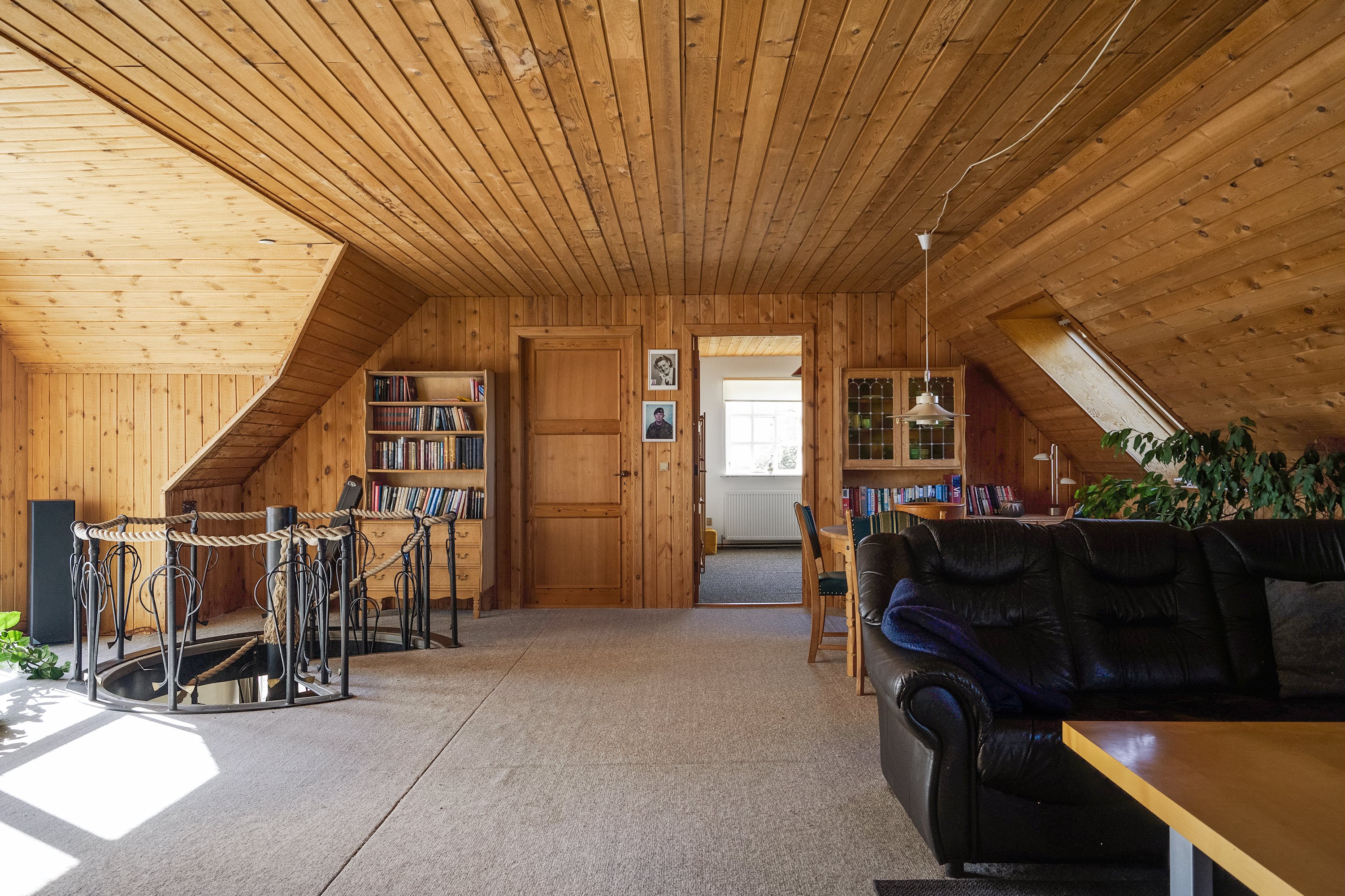 Fremhævet opholdsstue billede i fuldskærmstilstand. Billede af Enshøjvej 5, Mejlby, 9610 Nørager