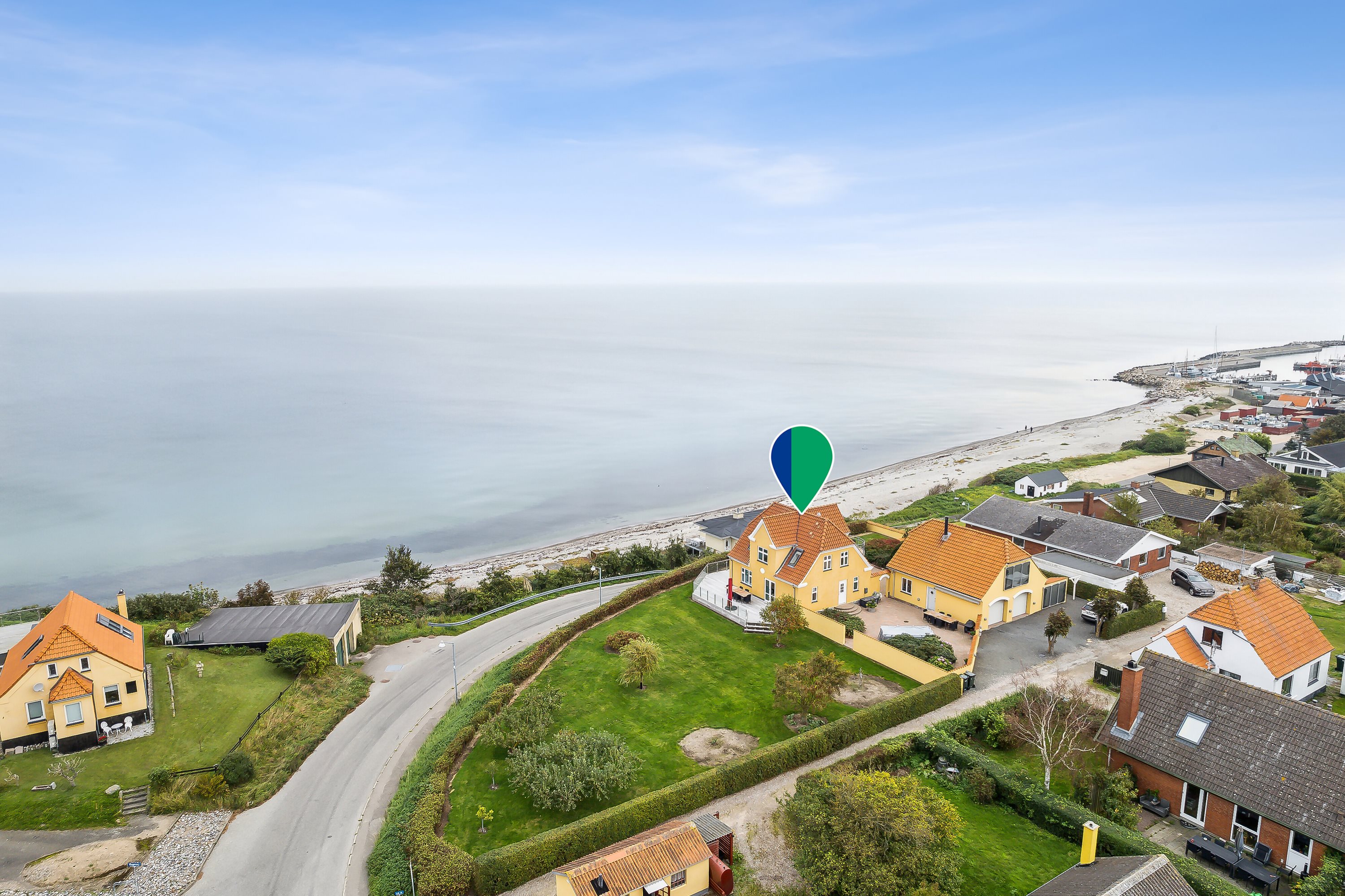 Fremhævet luftfoto billede i fuldskærmstilstand. Billede af Vestre Havnevej 16, Havnebyen, 4583 Sjællands Odde